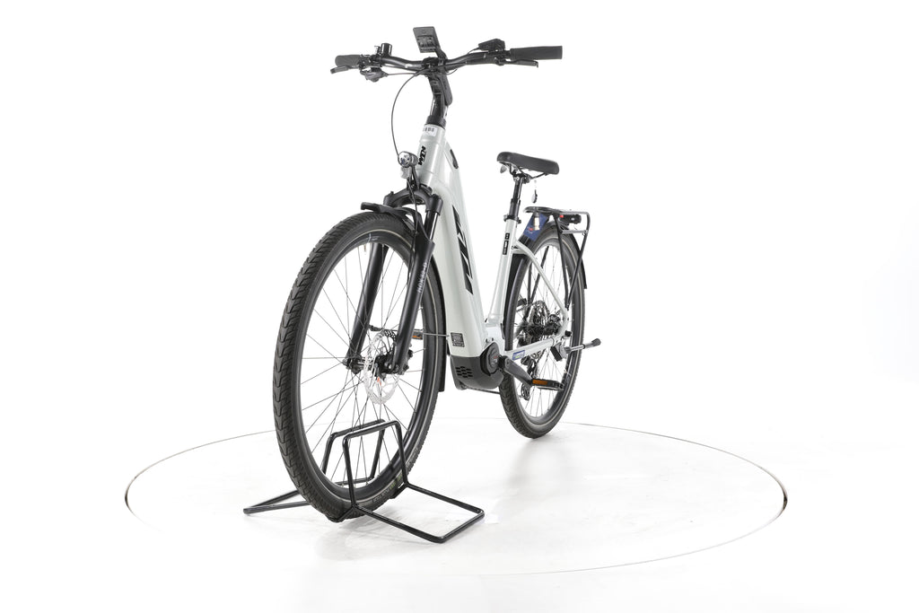 KTM Macina Ultimate Pro Trekking E-Bike Tiefeinsteiger - Image 5