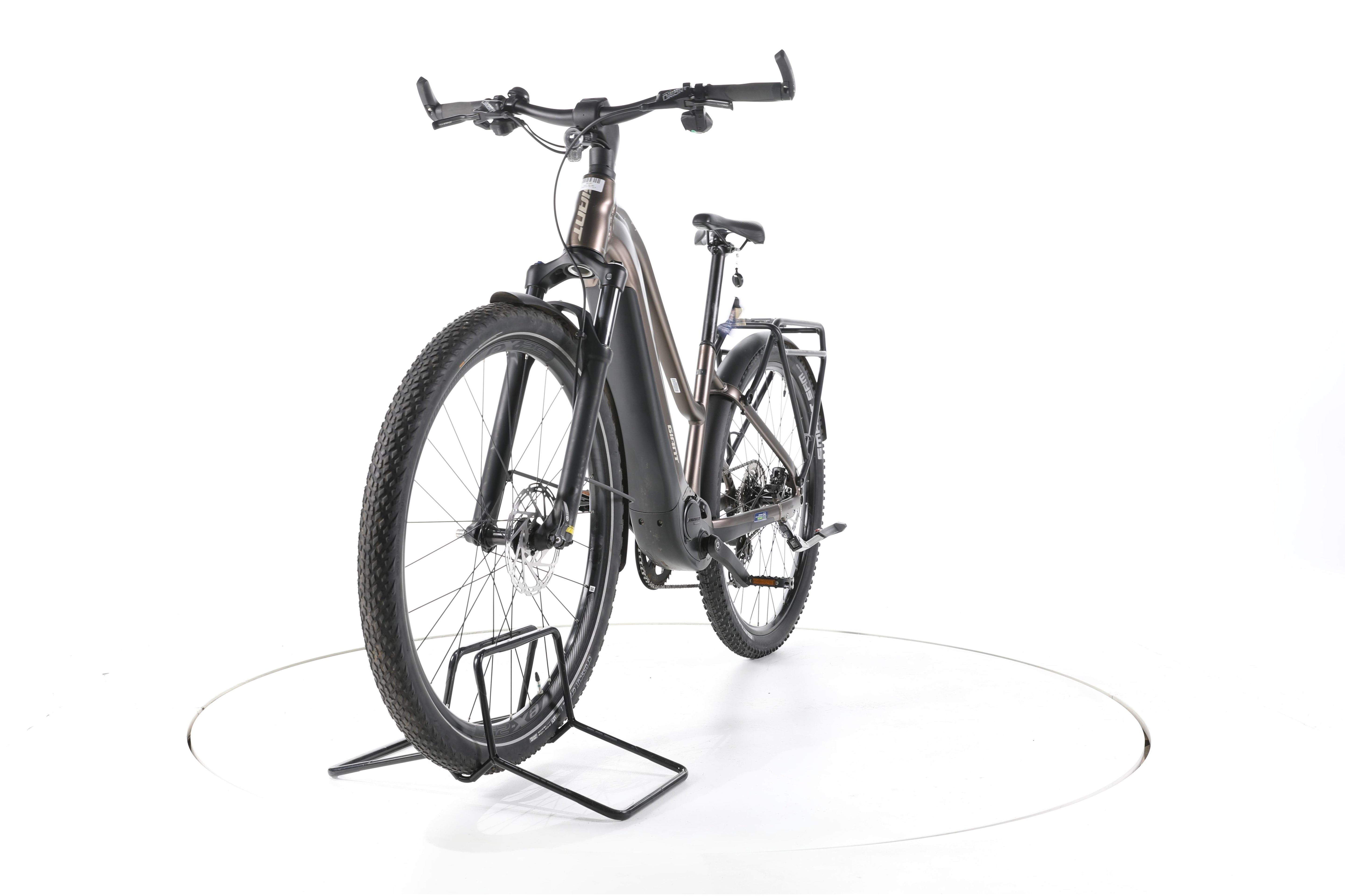 Giant Explore E+ Pro 1 Trekking E-Bike - Image 5