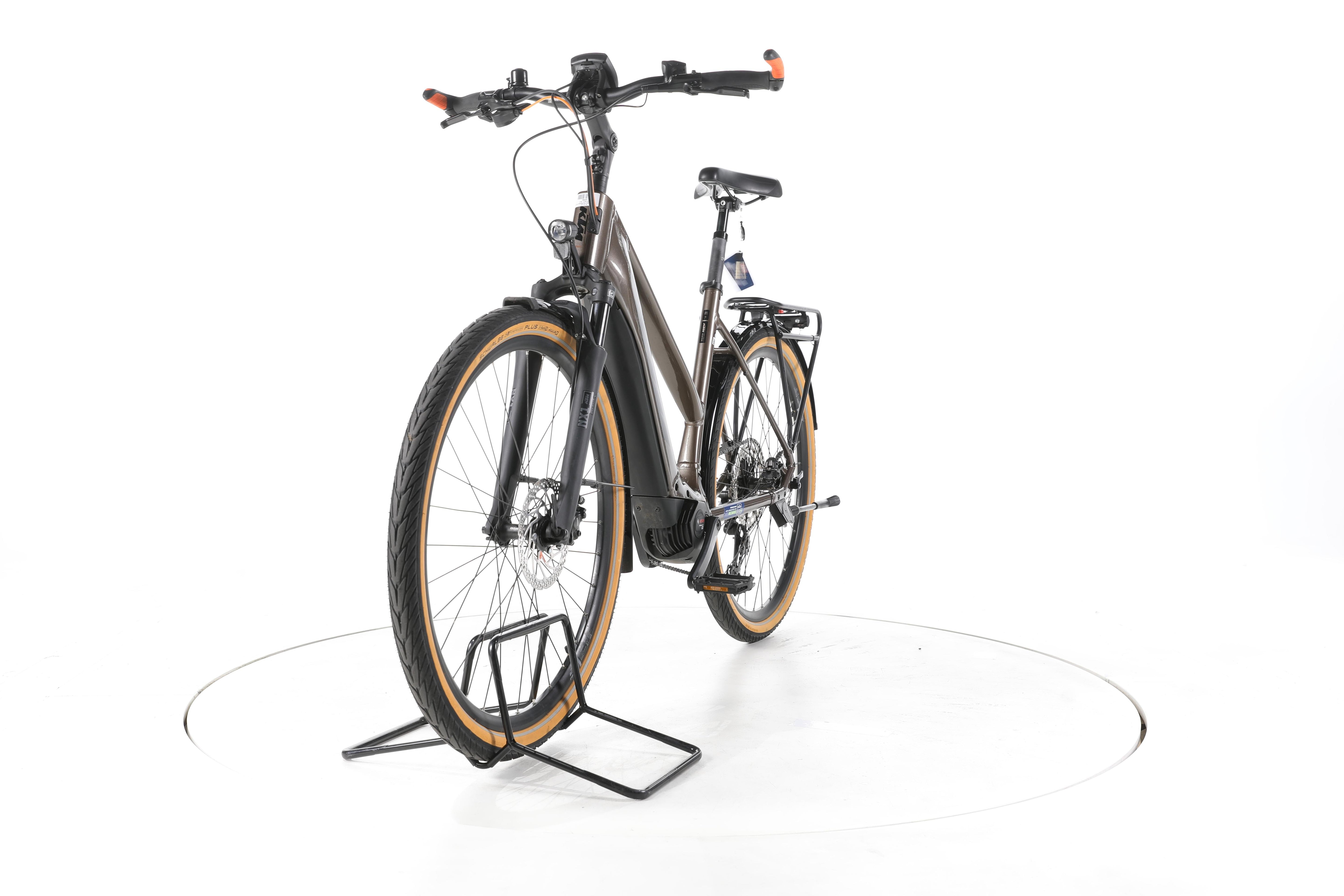 KTM Macina Ultimate Pro Trekking E-Bike - Image 5