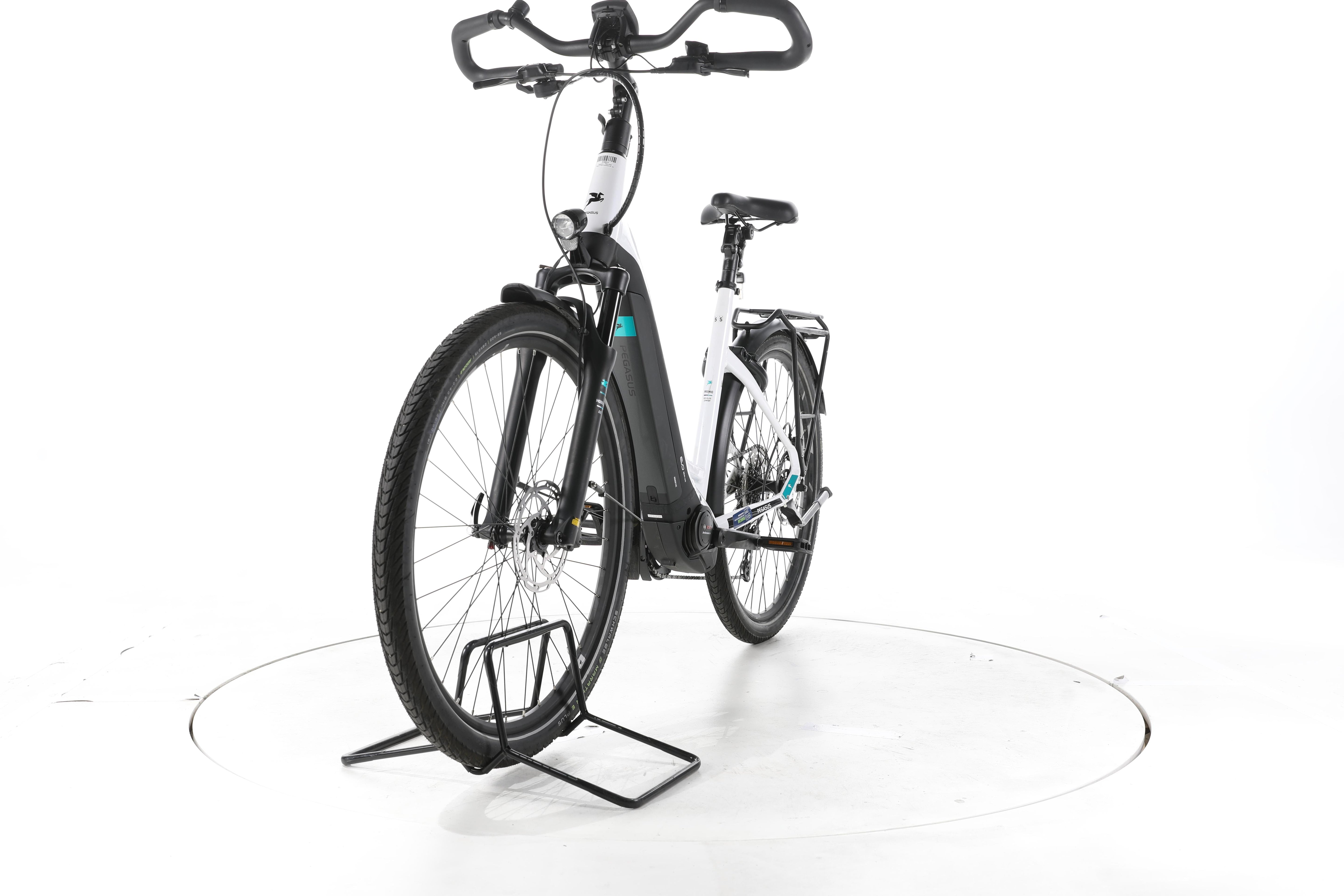 Pegasus Premio Evo Comfort Trekking E-Bike Tiefeinsteiger - Image 5