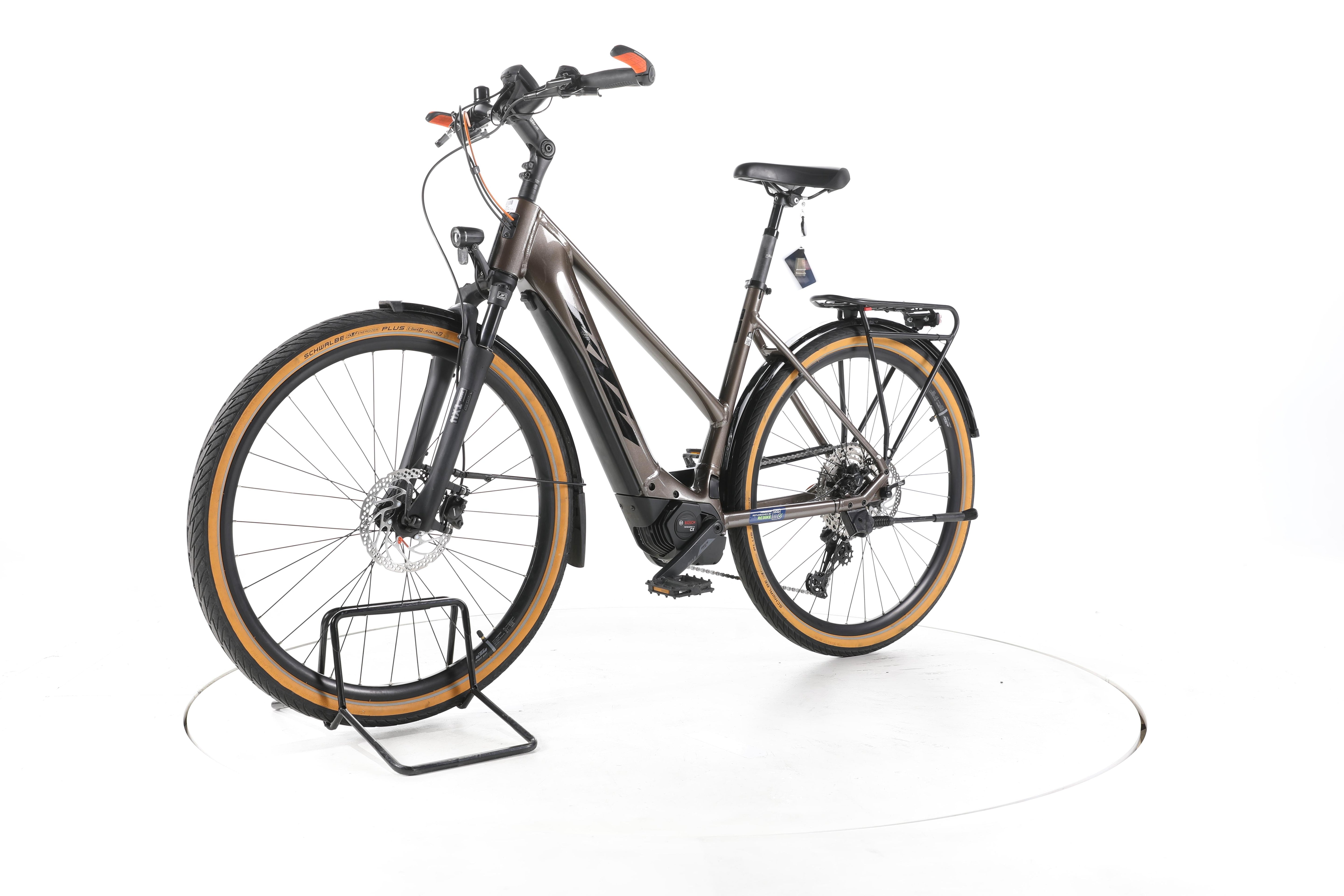 KTM Macina Ultimate Pro Trekking E-Bike - Image 6