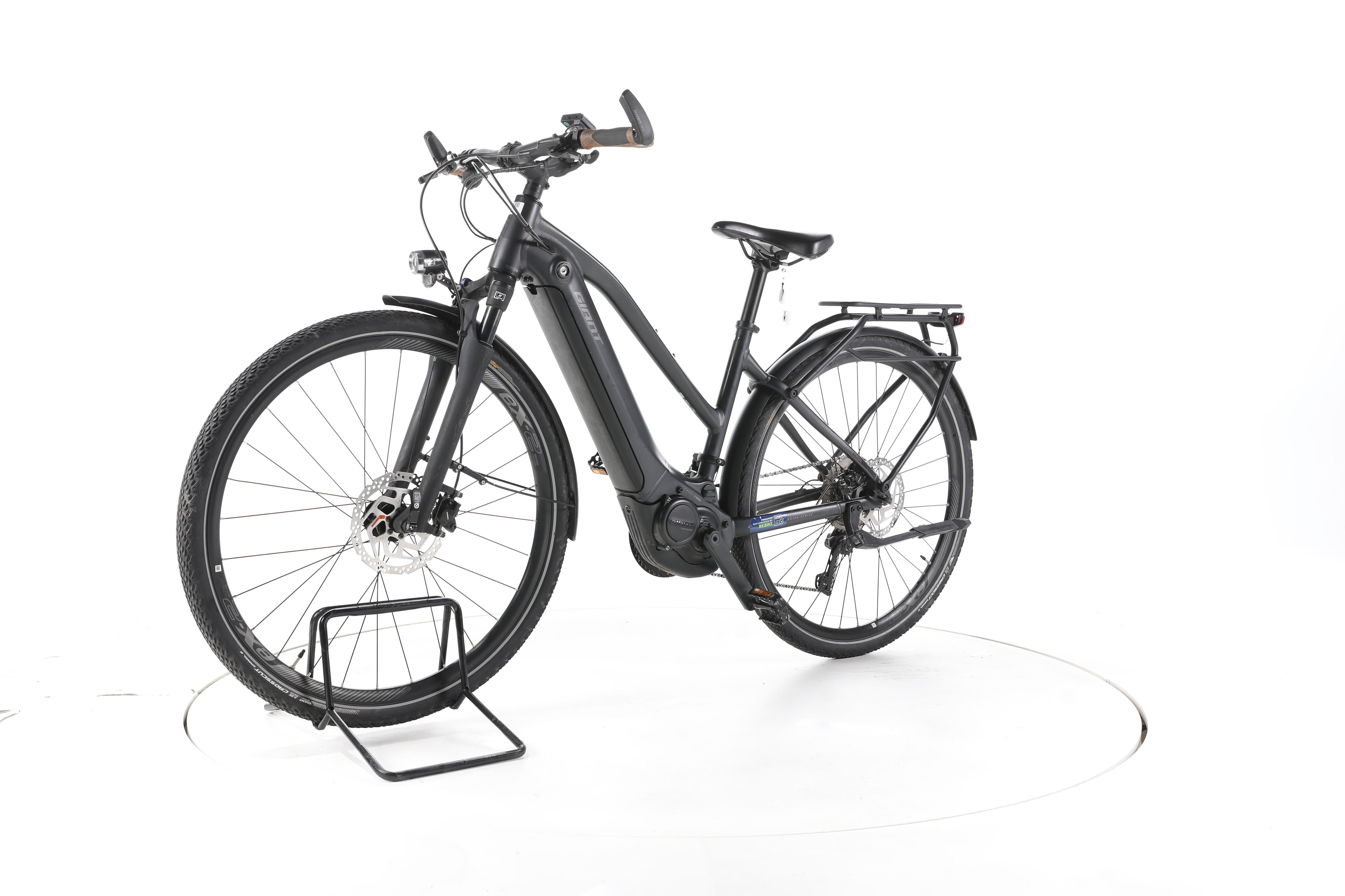 Giant Explore E+ 1 Trekking E-Bike - Image 6