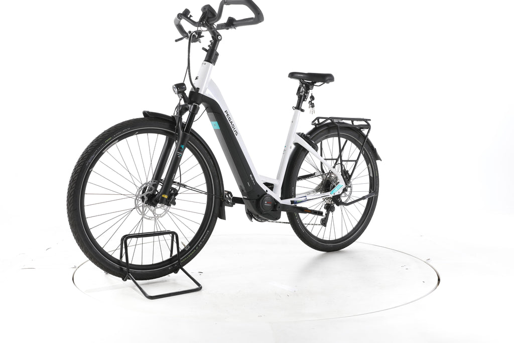 Pegasus Premio Evo Comfort Trekking E-Bike Tiefeinsteiger - Image 6