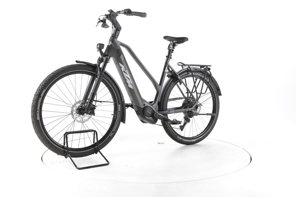 KTM Cento Plus Di2 Trekking E-Bike 2026 - Image 6