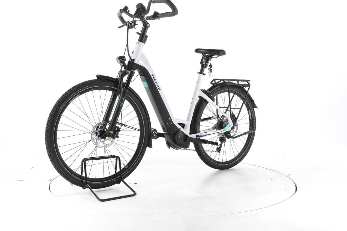 Pegasus Premio Evo Comfort Trekking E-Bike Tiefeinsteiger - Image 6