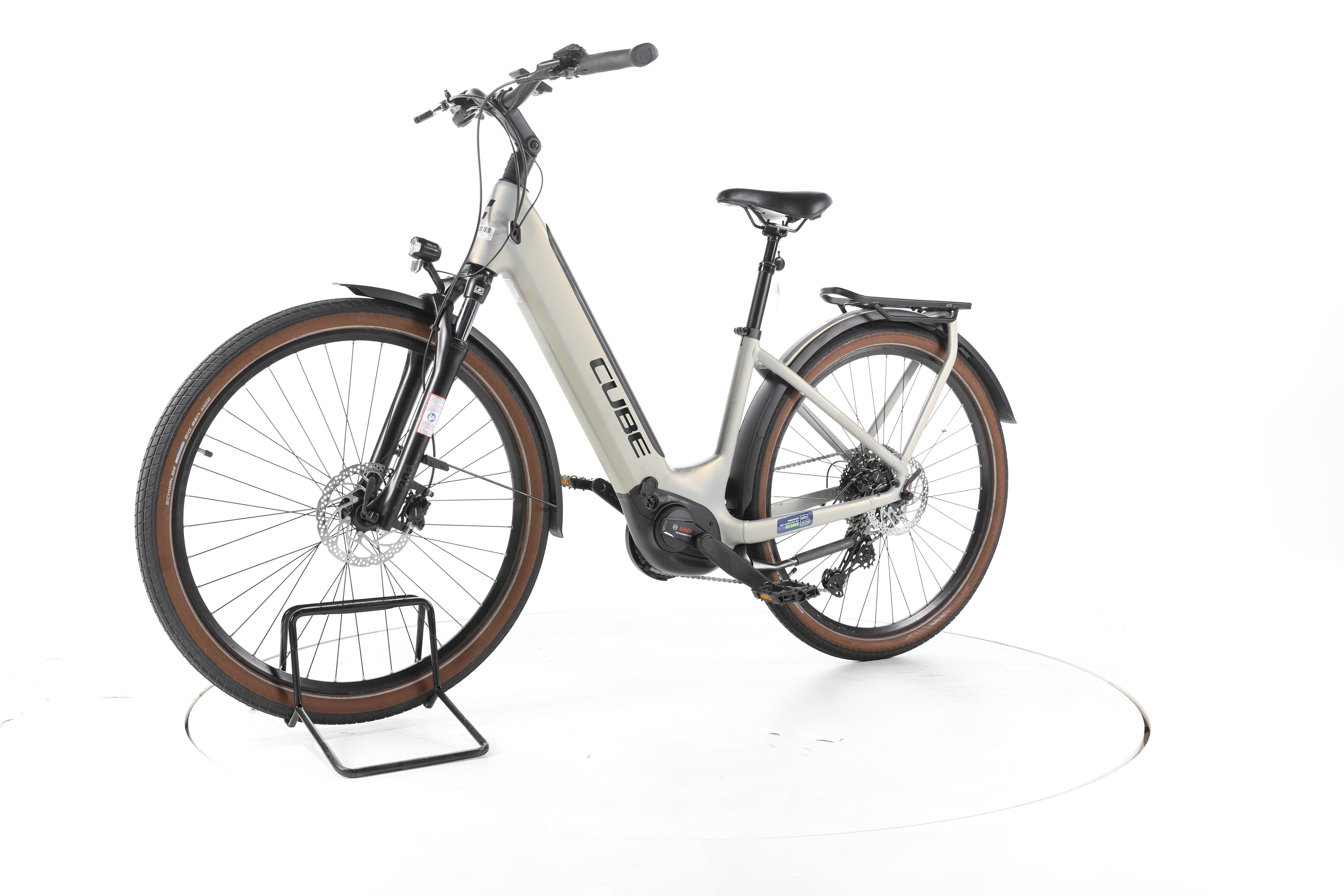 Cube Touring Hybrid Pro Trekking E-Bike Tiefeinsteiger 2024 - Image 6