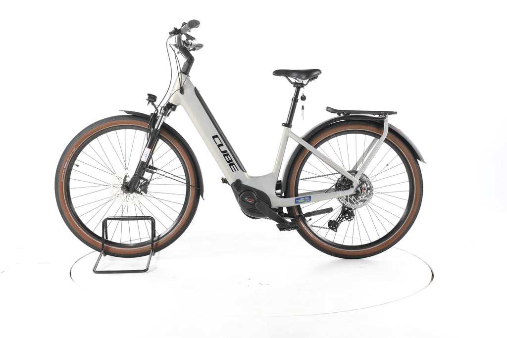 Cube Touring Hybrid Pro Trekking E-Bike Tiefeinsteiger 2024 - Image 7