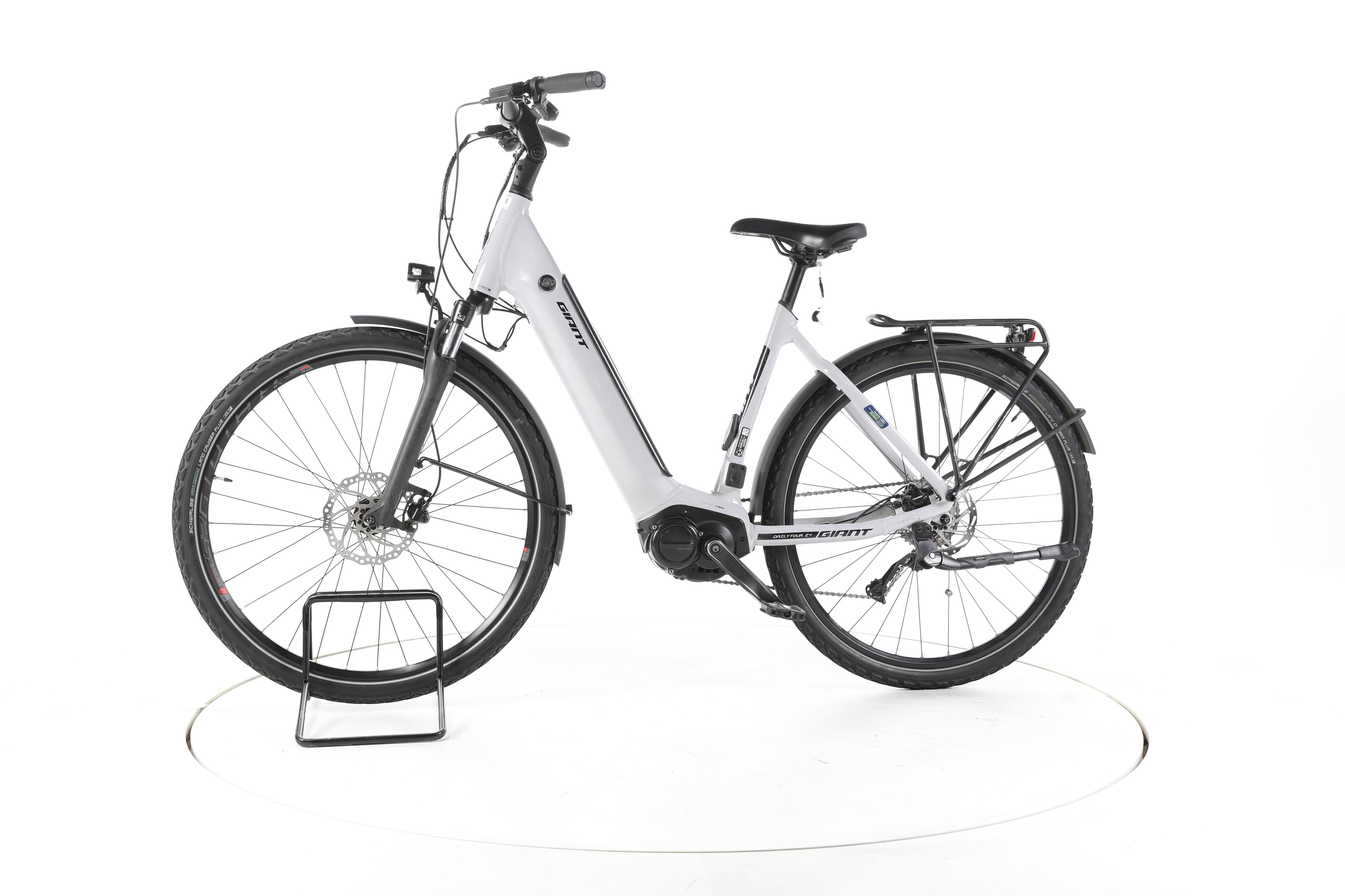 Giant DailyTour E+ 3 Trekking E-Bike Tiefeinsteiger - Image 7