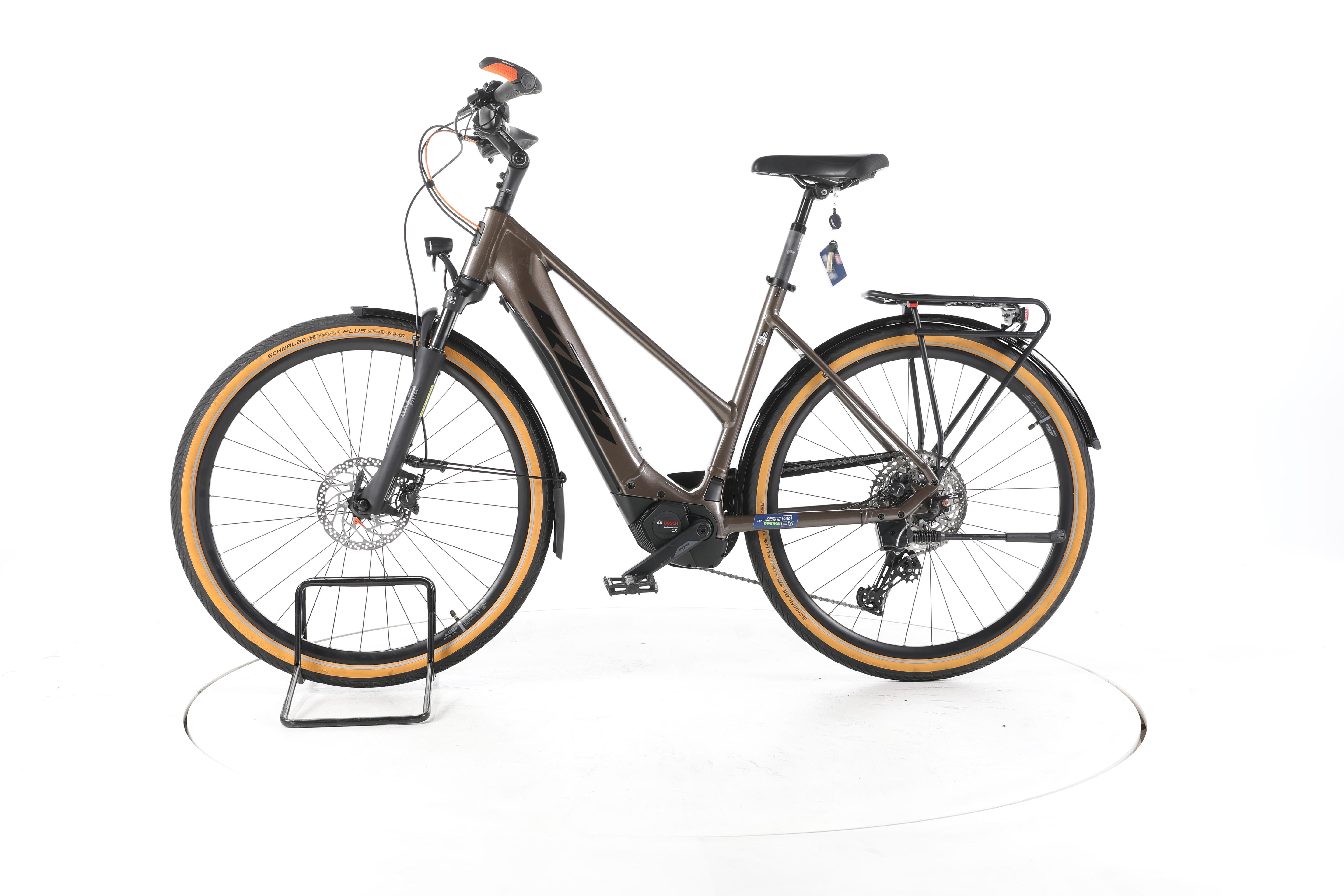 KTM Macina Ultimate Pro Trekking E-Bike - Image 7