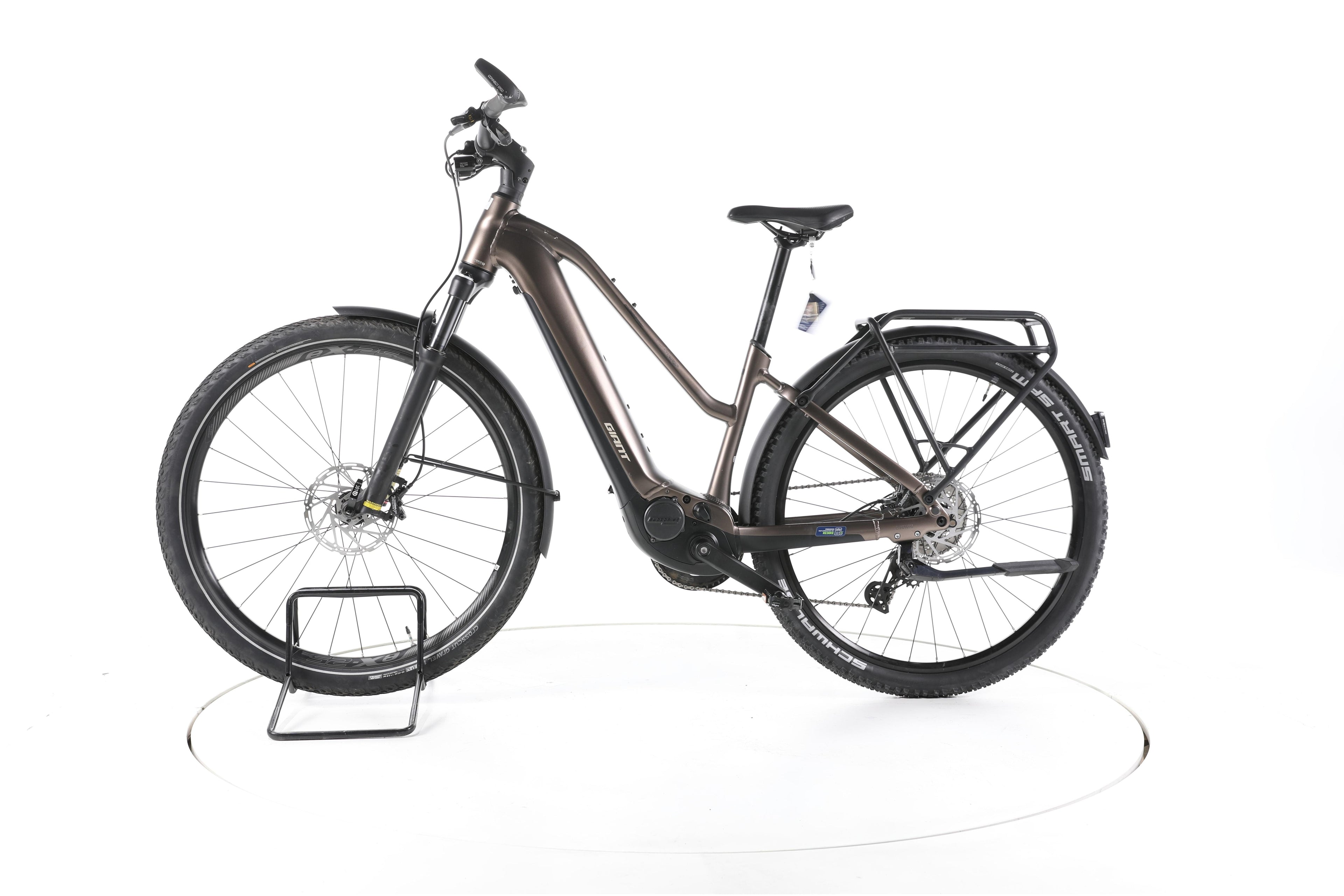 Giant Explore E+ Pro 1 Trekking E-Bike - Image 7