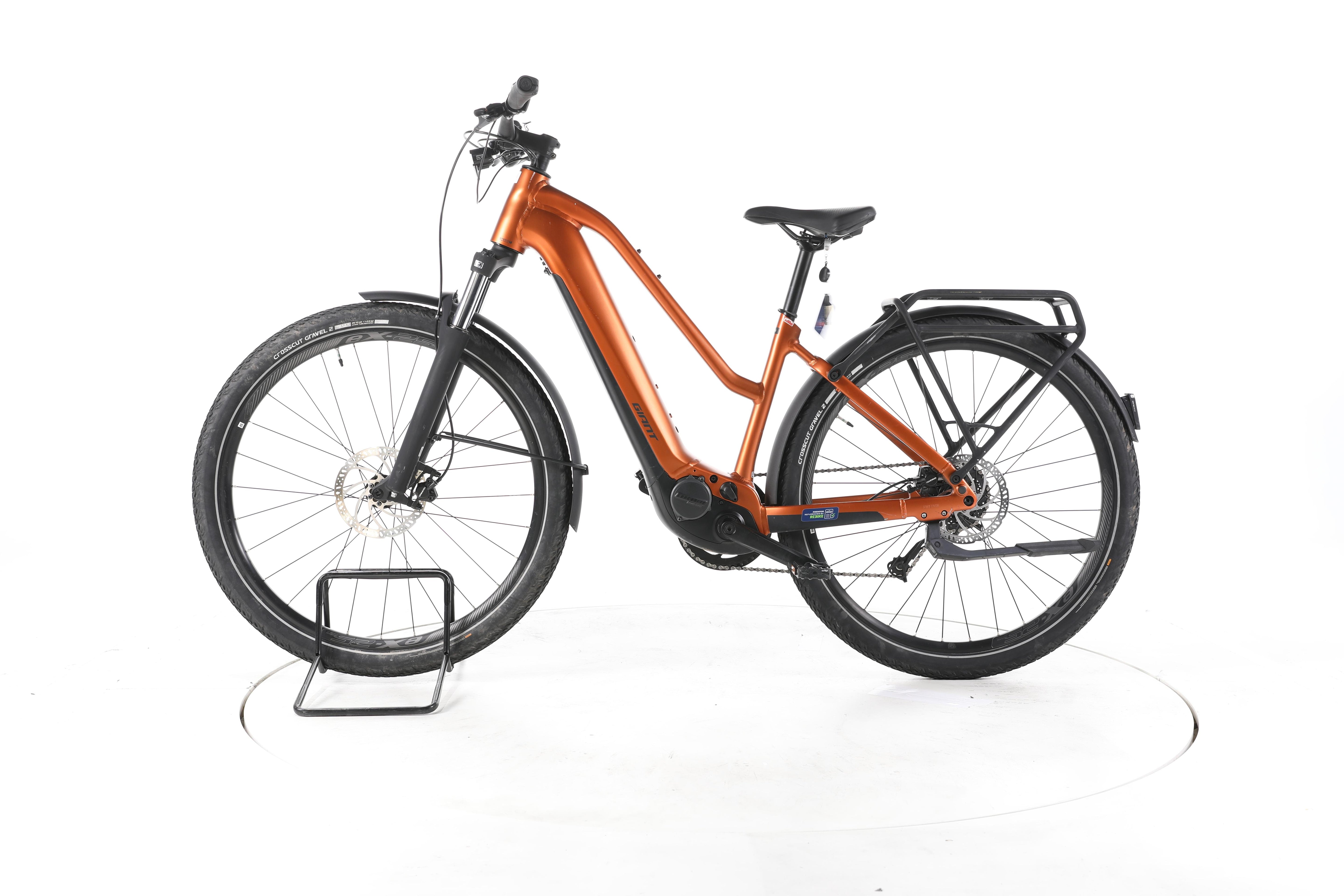 Giant Explore E+2 Trekking E-Bike - Image 7