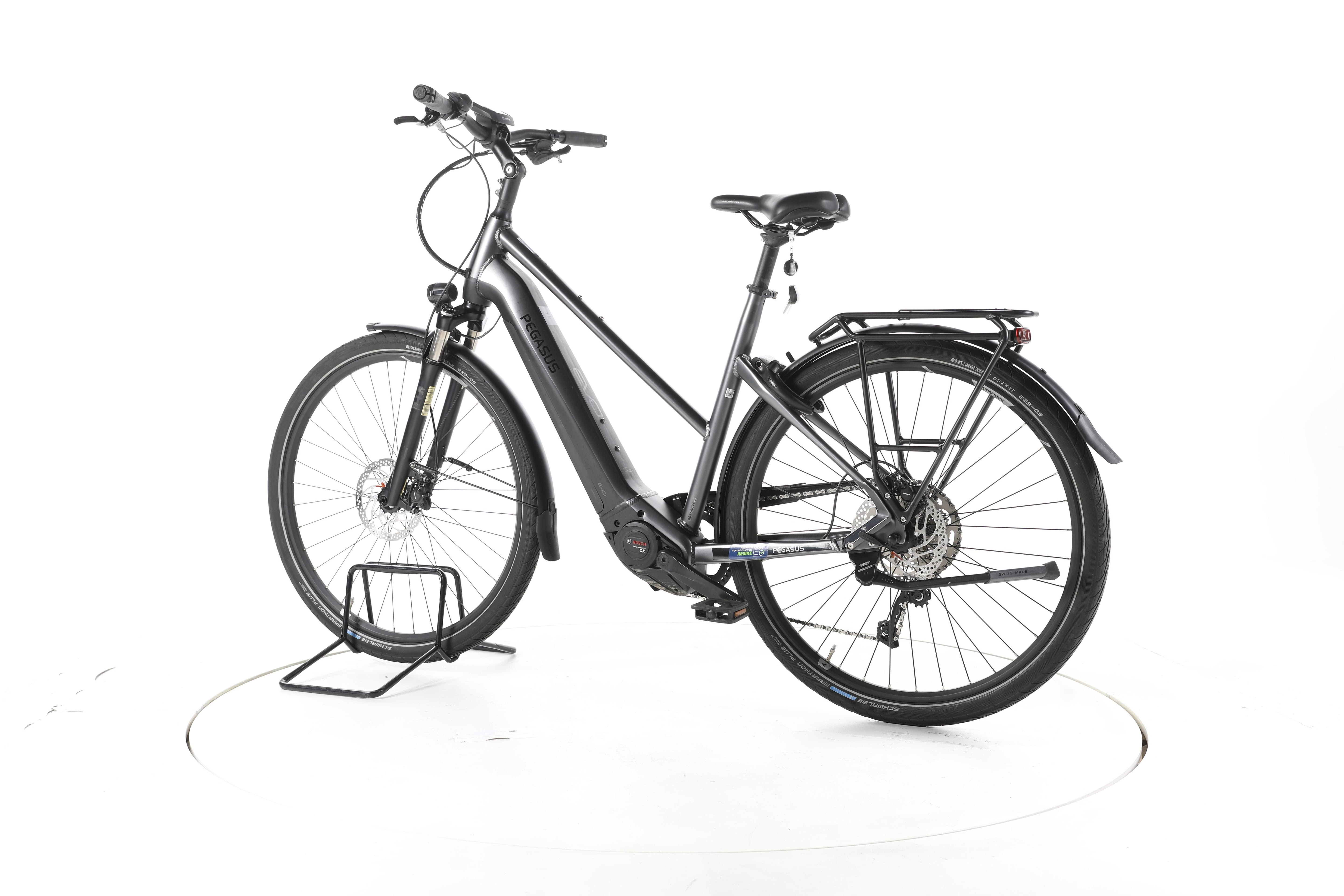 Pegasus Premio EVO 10 Lite Trekking E-Bike Tiefeinsteiger - Image 8