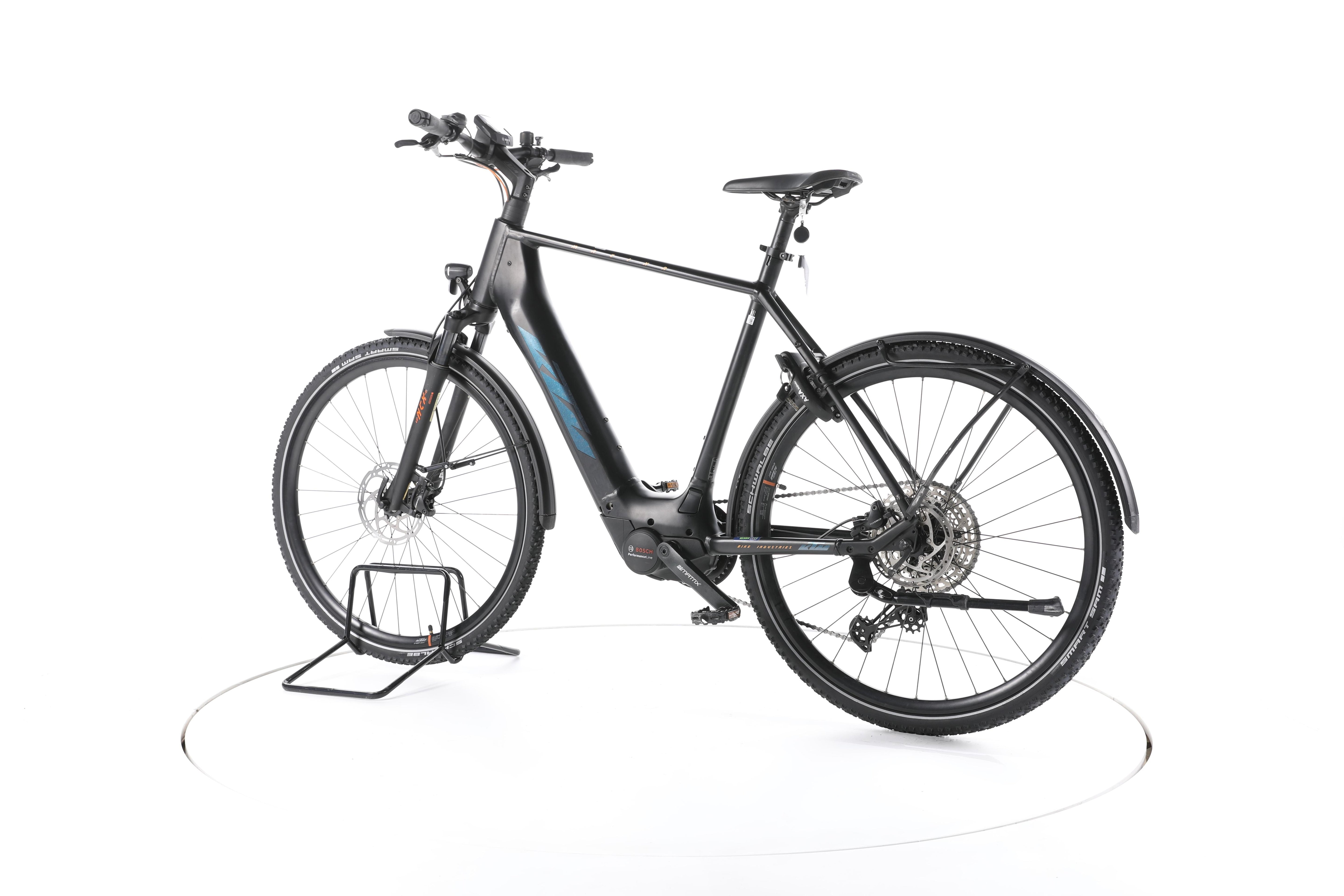 KTM Macina Cross LFC Trekking E-Bike - Image 8