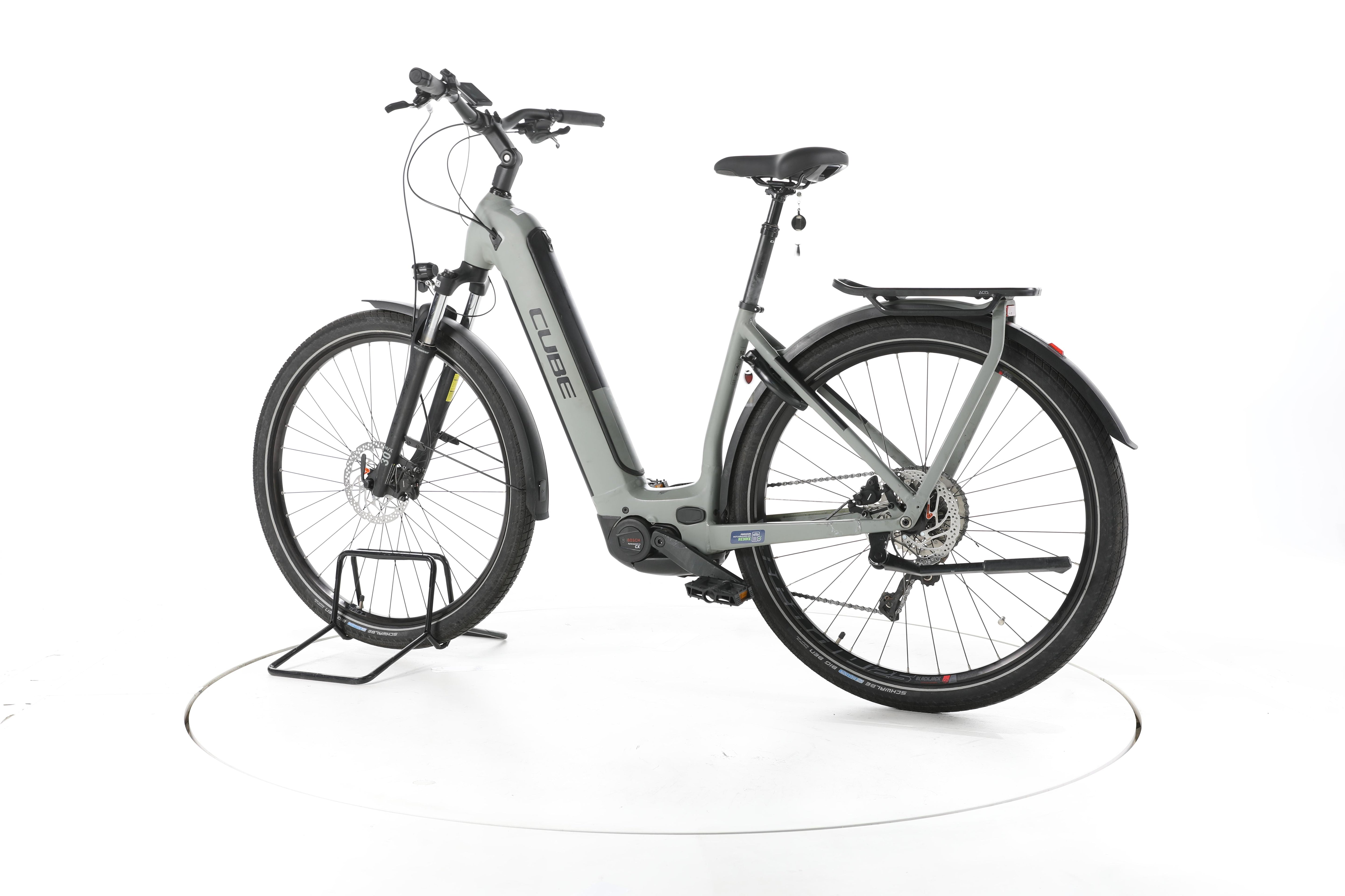 Cube Kathmandu Hybrid ONE Trekking E-Bike Tiefeinsteiger - Image 8