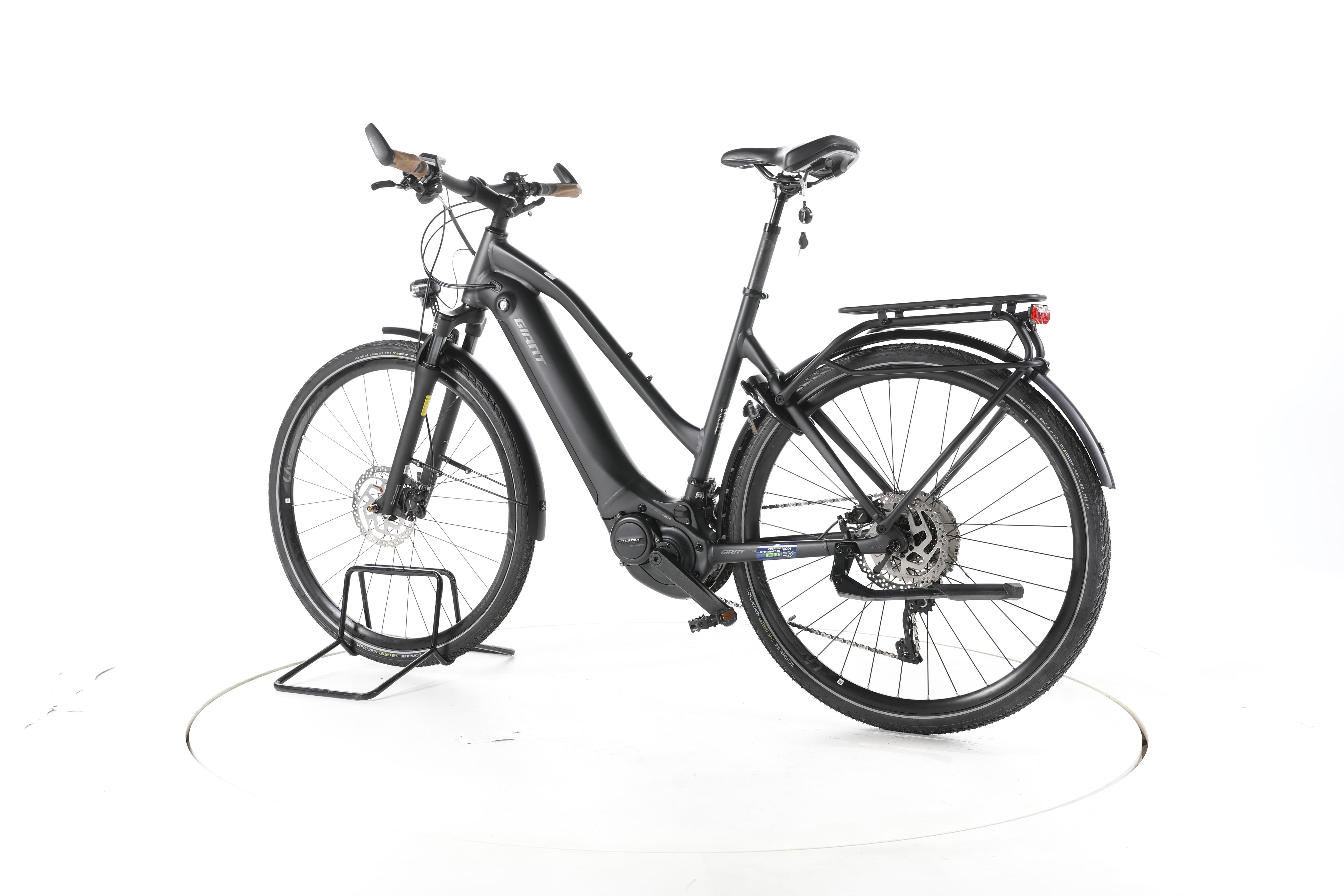 Giant Explore E+ 1 Trekking E-Bike - Image 8