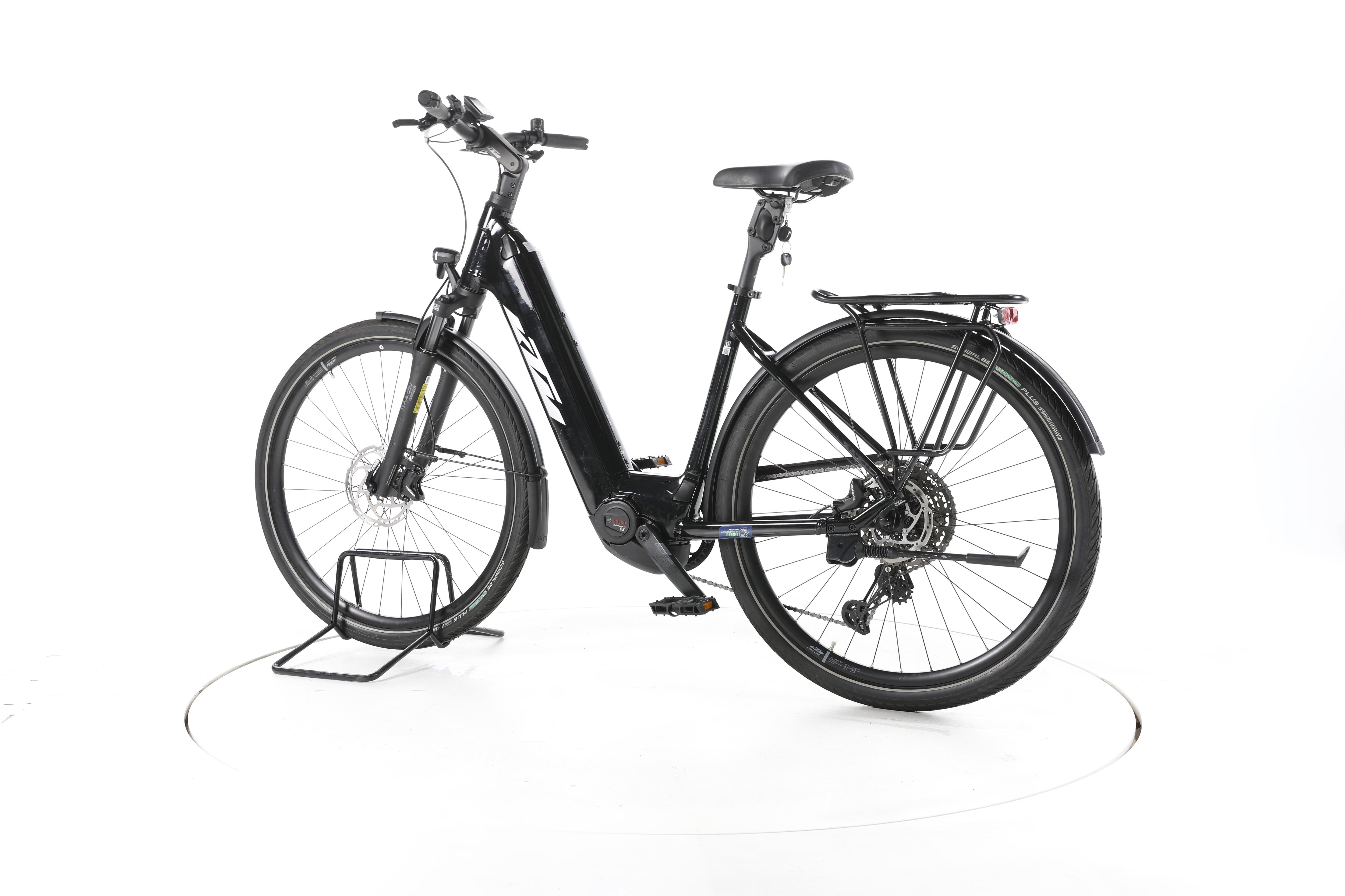 KTM Macina Premium Trekking E-Bike Tiefeinsteiger - Image 8