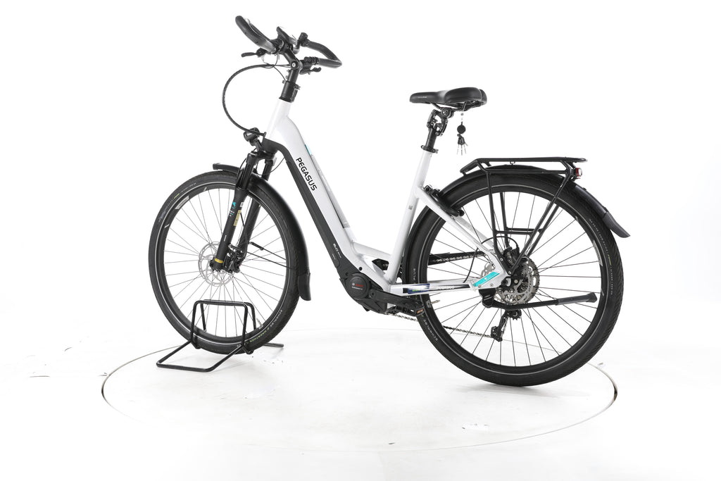 Pegasus Premio Evo Comfort Trekking E-Bike Tiefeinsteiger - Image 8