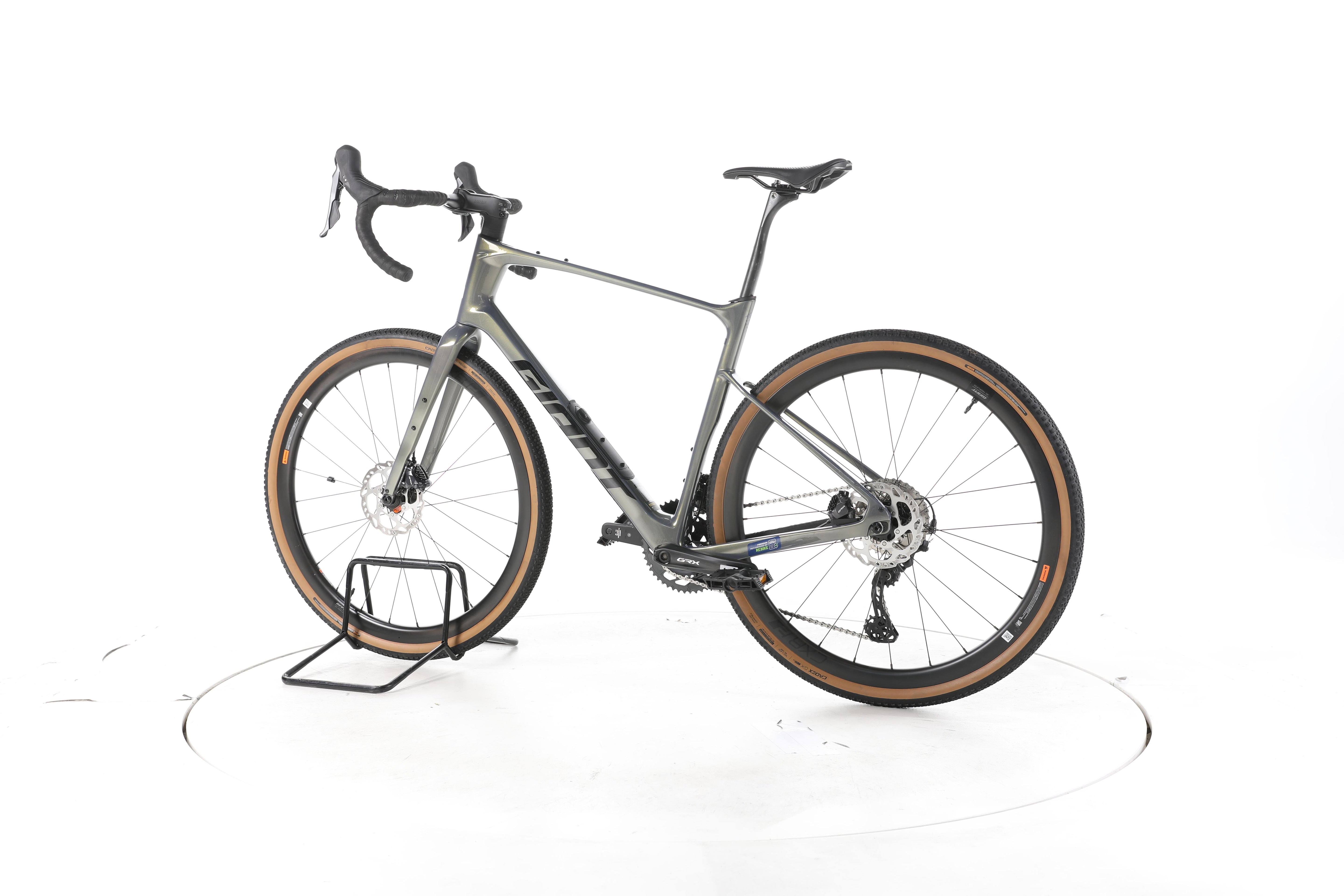 Giant Revolt Advanced 0 Gravelbike Carbon - Image 8