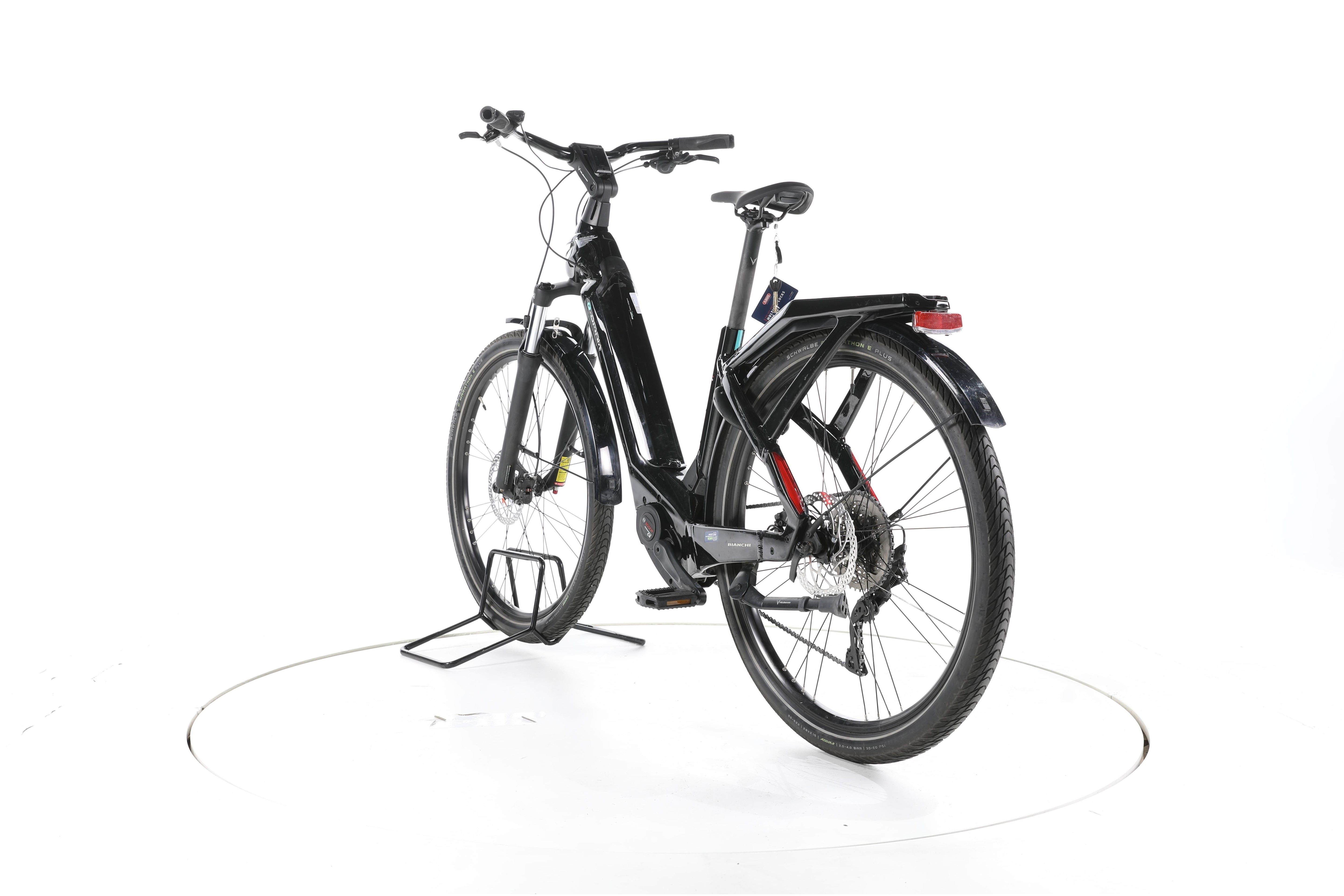 Bianchi E-Omnia Trekking E-Bike Tiefeinsteiger - Image 9