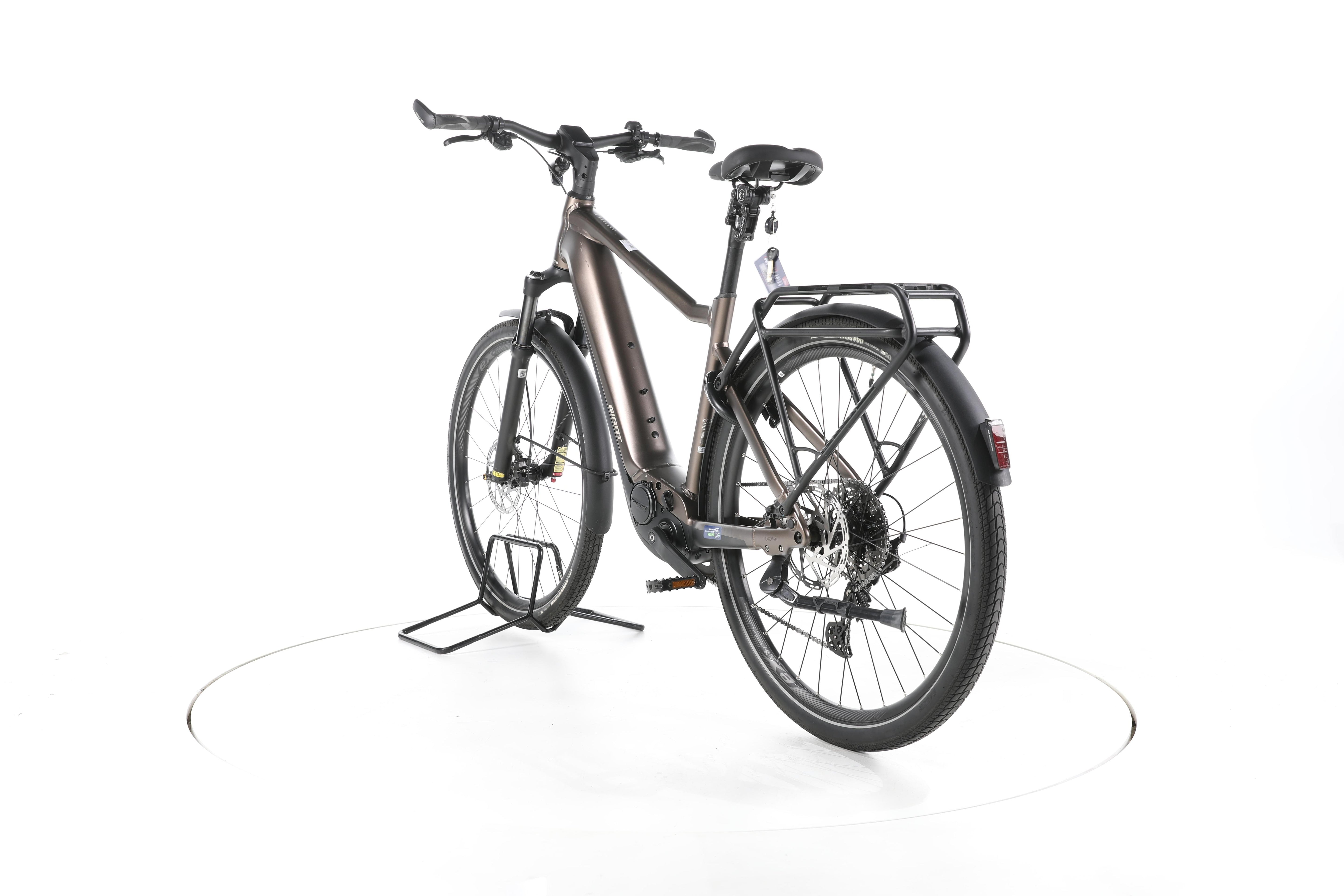Giant Explore E+ Pro 1 GTS Trekking E-Bike - Image 9