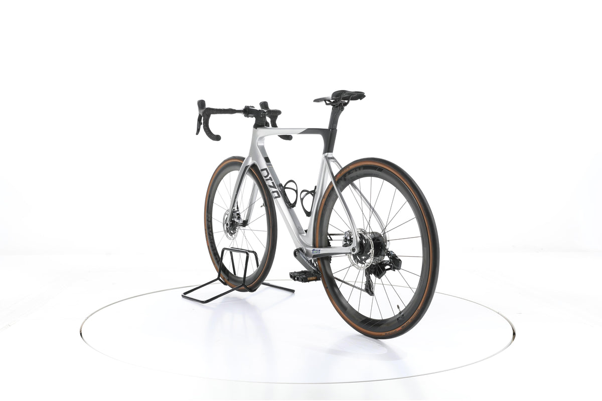 DIZO Actus Rennrad Carbon 2024 - Image 9