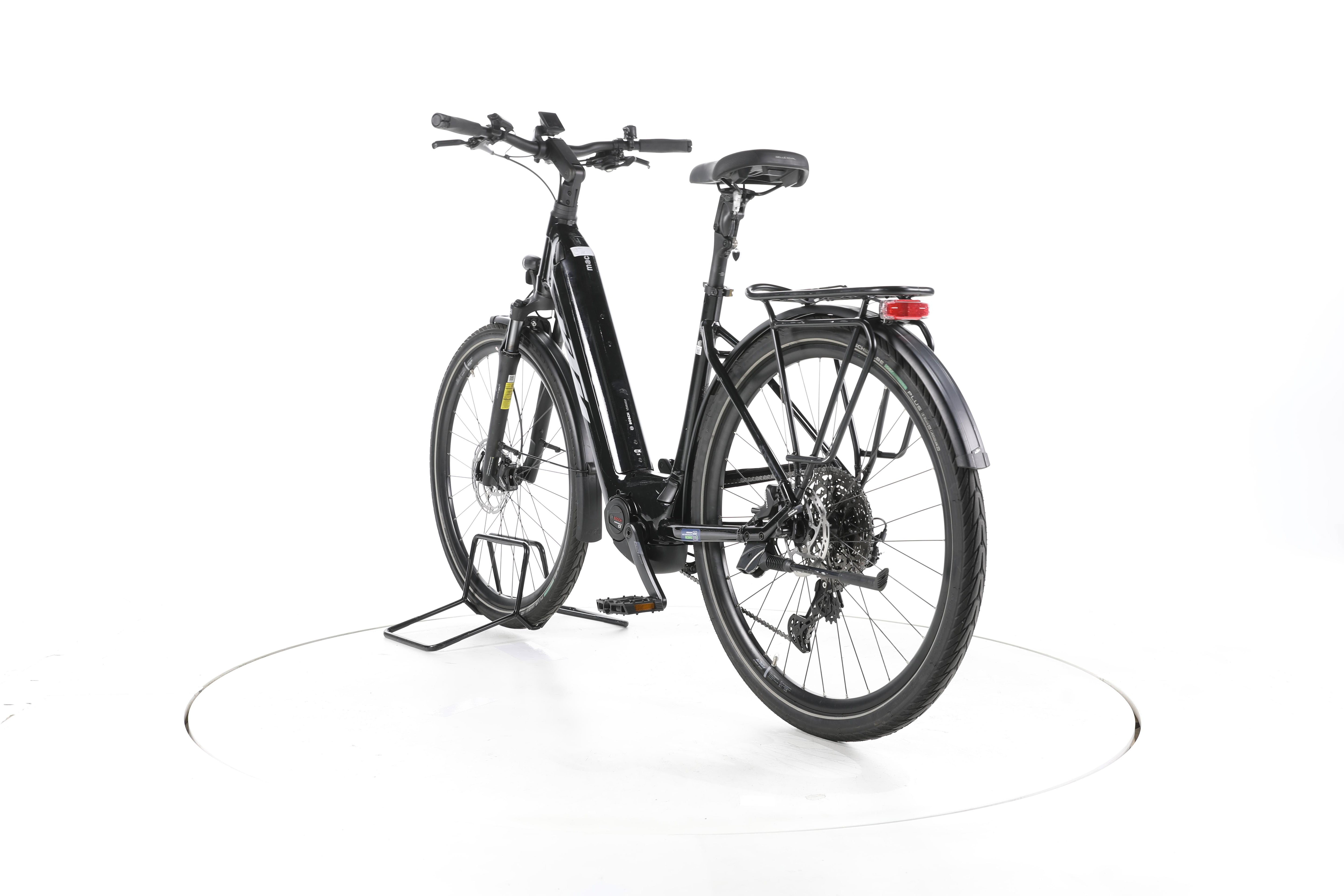 KTM Macina Premium Trekking E-Bike Tiefeinsteiger - Image 9