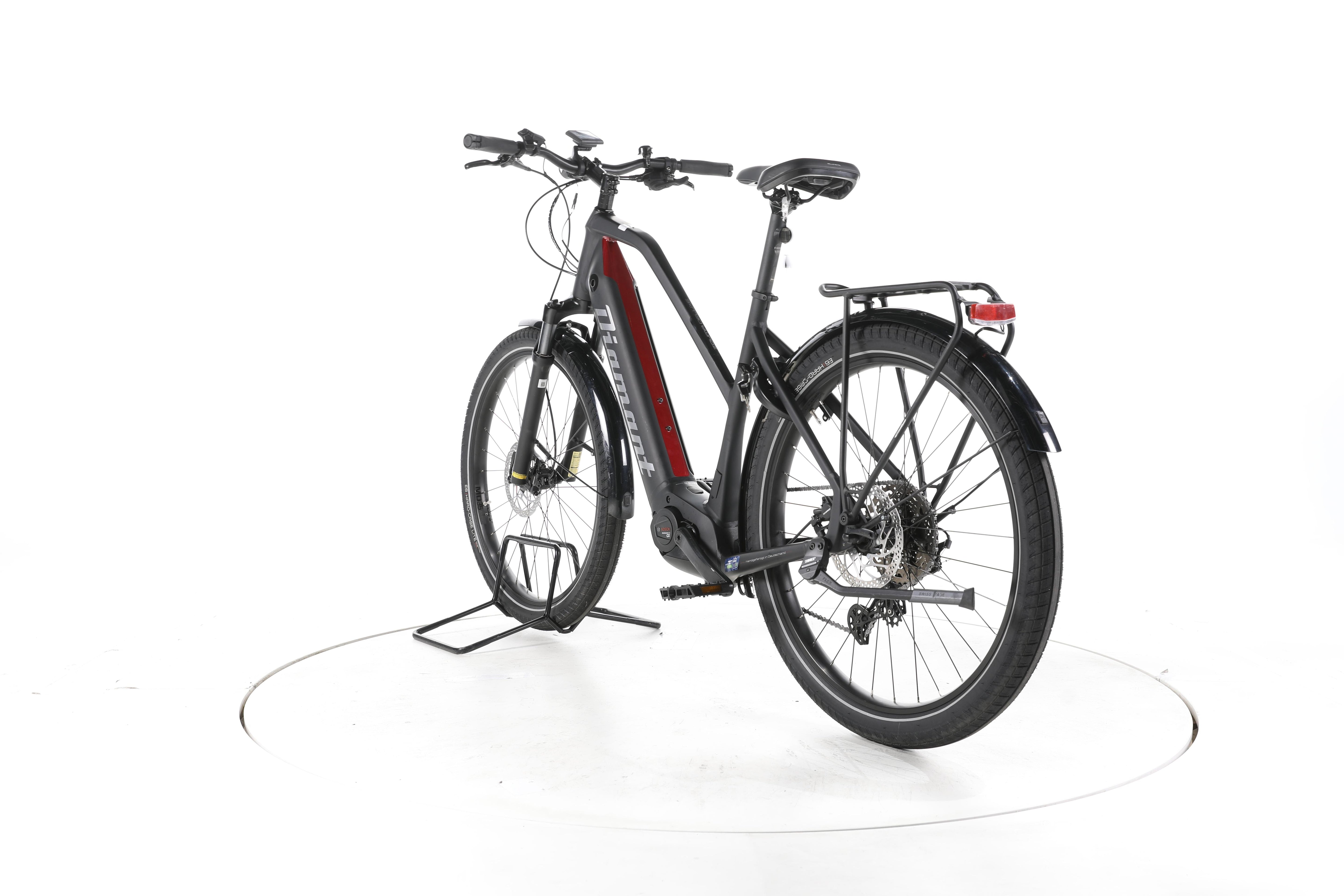 Diamant Zouma Deluxe Smart Trekking E-Bike - Image 9