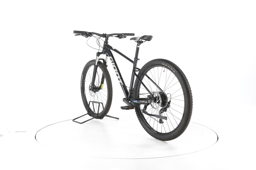 Giant Talon 3+ Fahrrad Hardtail - Image 9