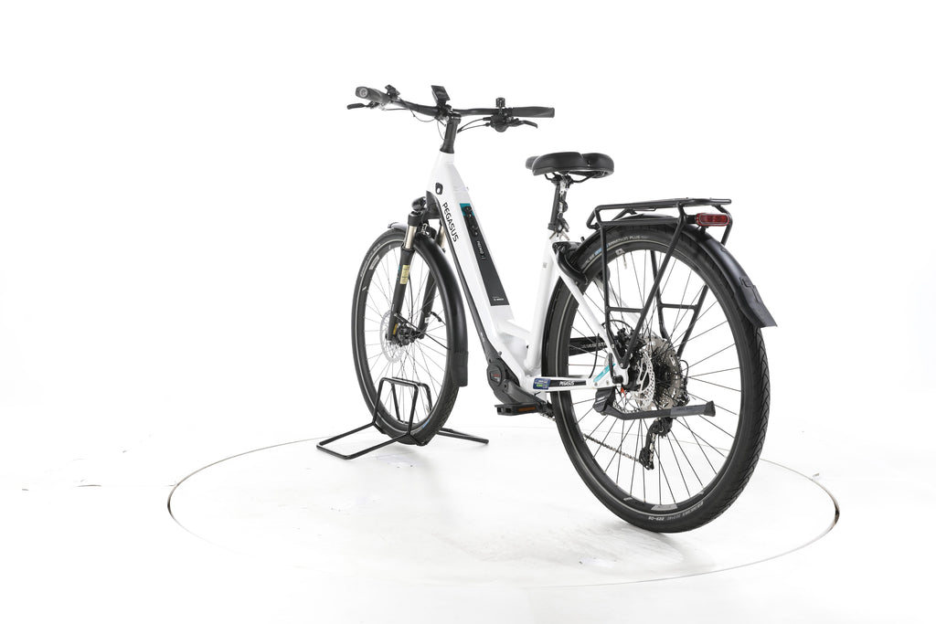 Pegasus Premio EVO 10 Lite Trekking E-Bike Tiefeinsteiger - Image 9