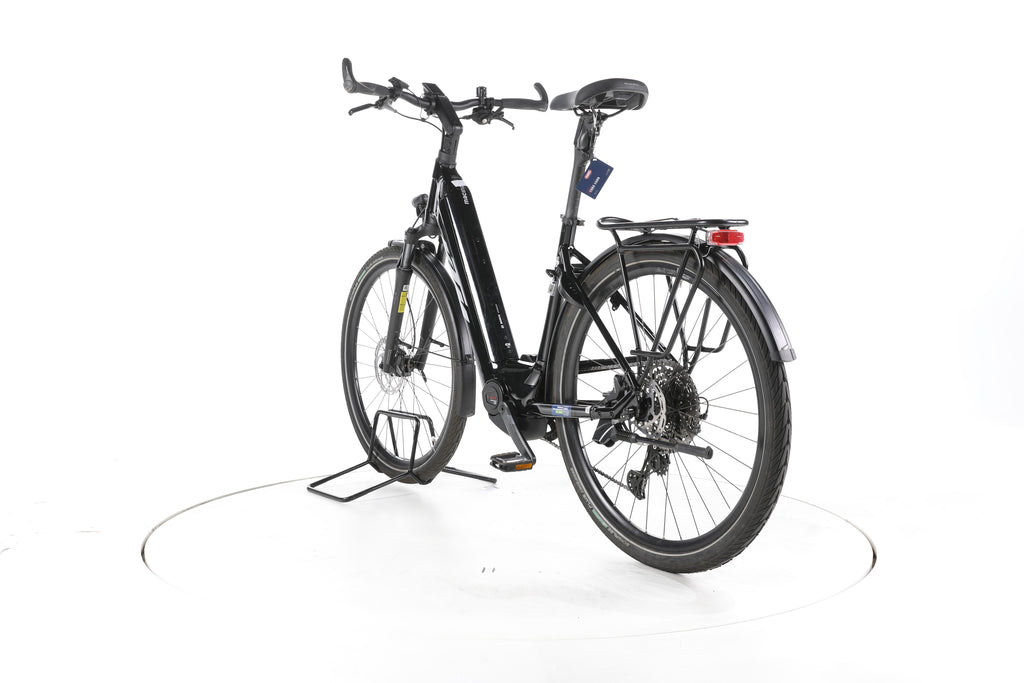 KTM Macina Premium Trekking E-Bike Tiefeinsteiger - Image 9