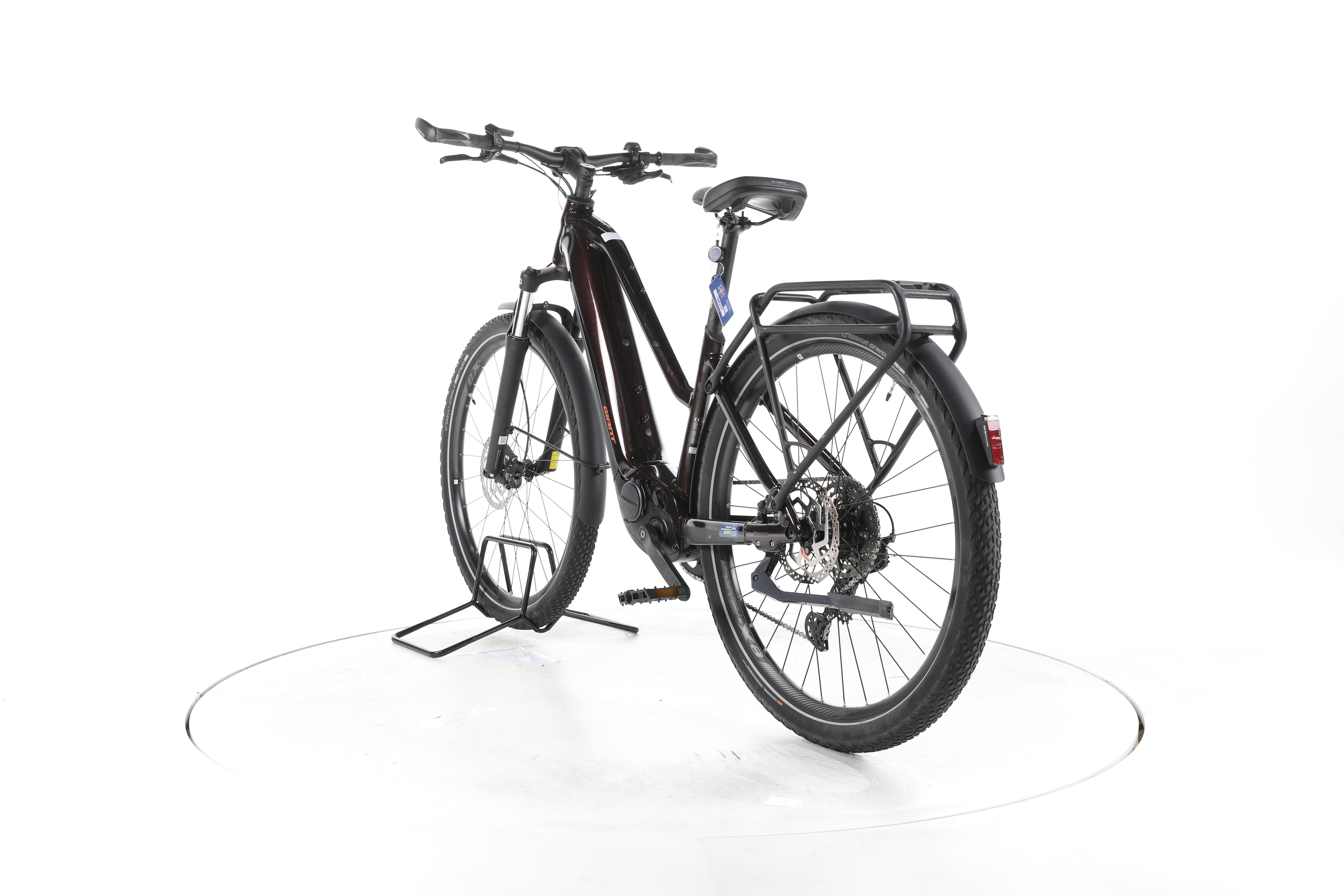 Giant Explore E+ Pro 0 Trekking E-Bike - Image 9