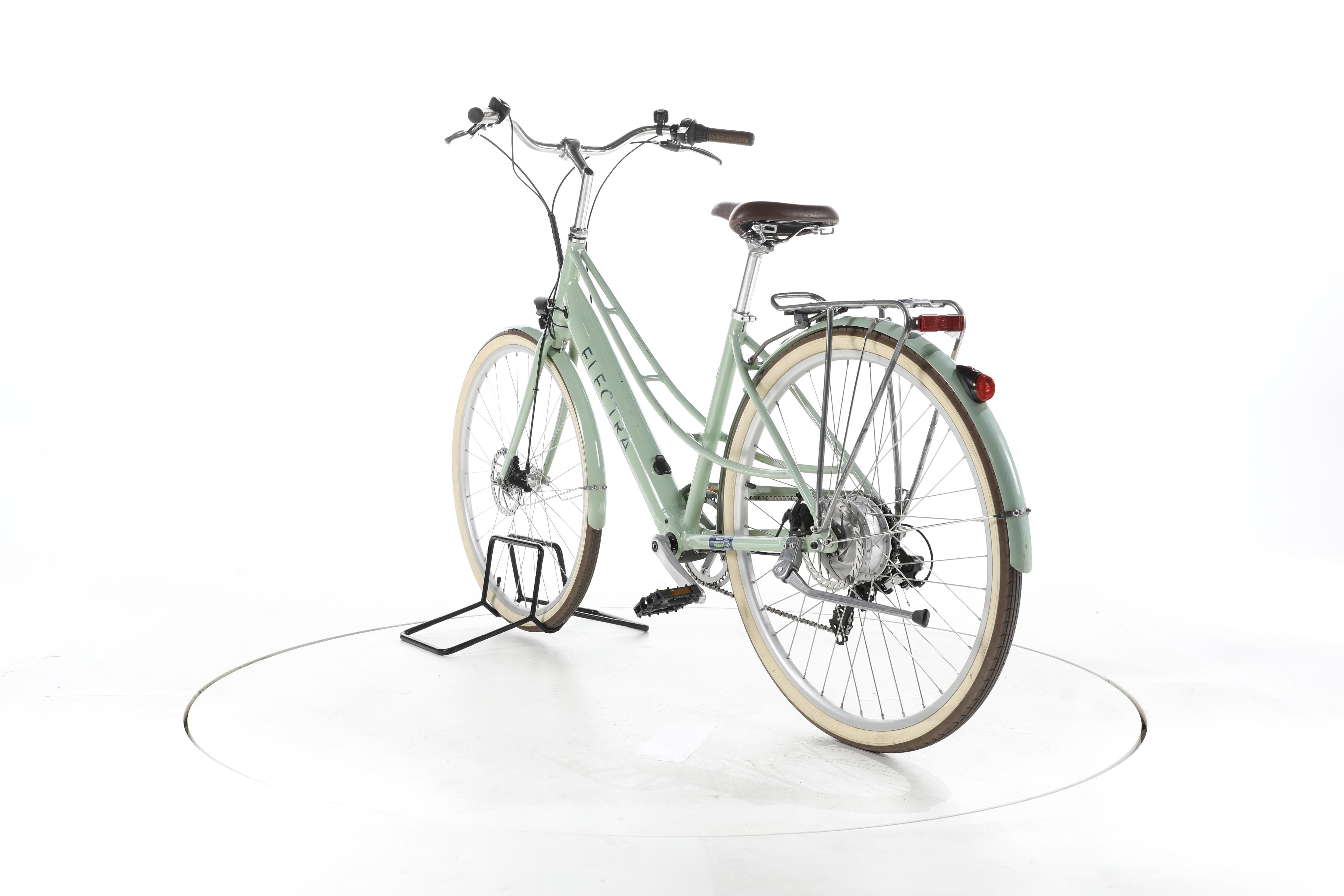 Electra Bicycle Loft Go! 7D EQ Trekking E-Bike - Image 9