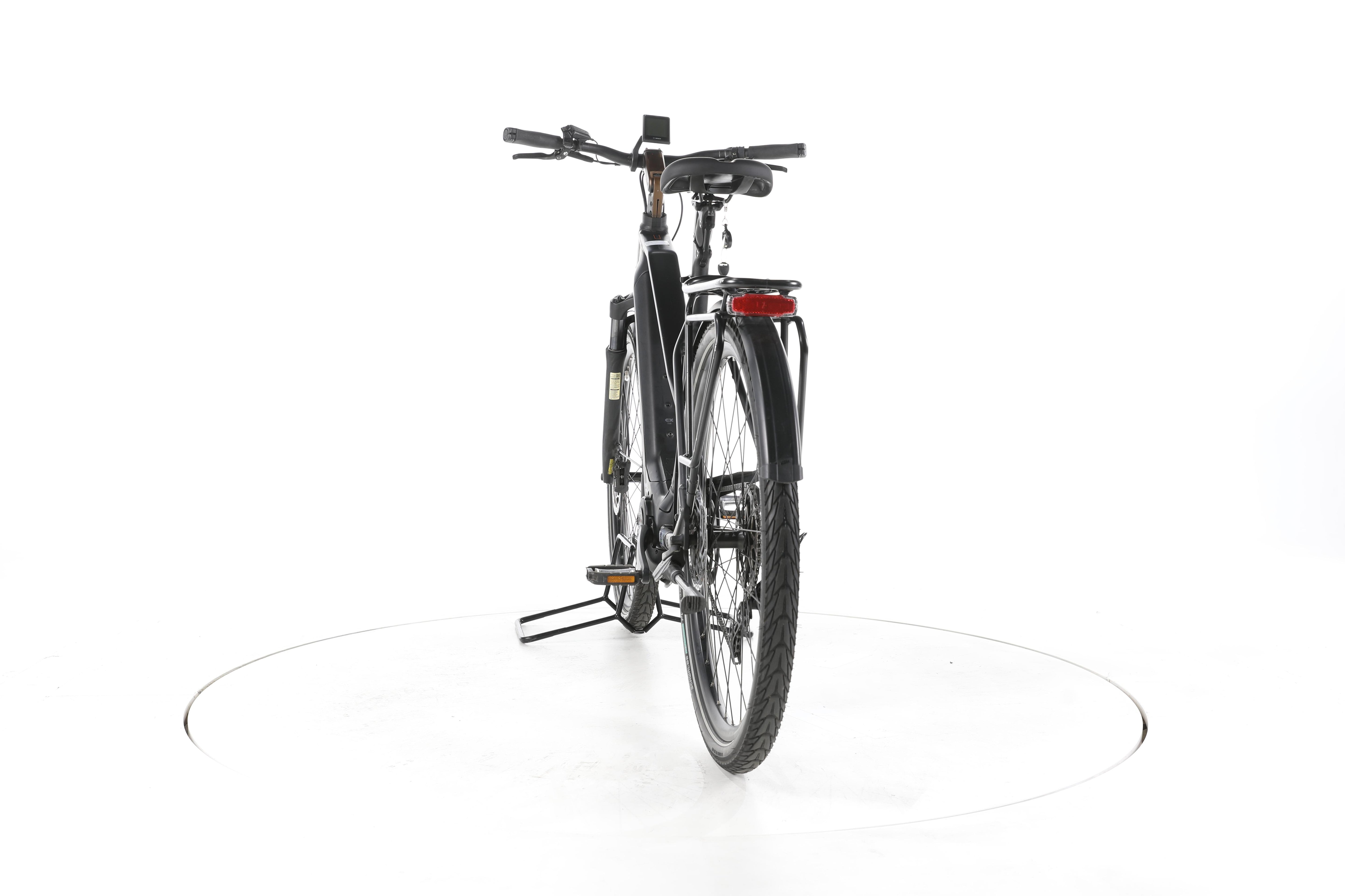 KTM Macina Style 730 Trekking E-Bike - Image 10