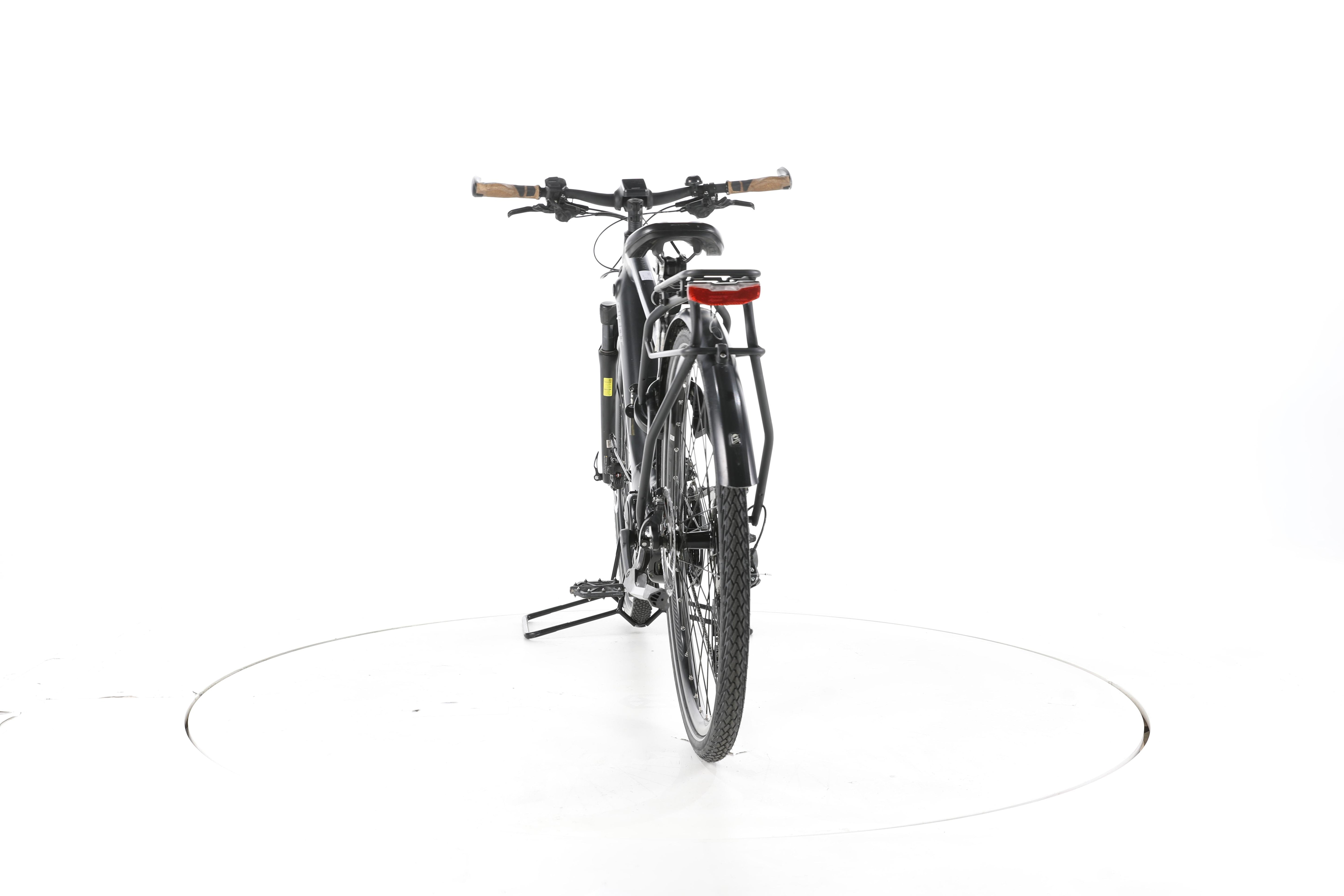 Giant Explore E+ 1 Trekking E-Bike - Image 10