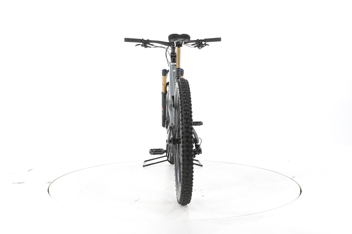Pivot Cycles Shuttle SL E-Bike Fully Carbon - Image 10
