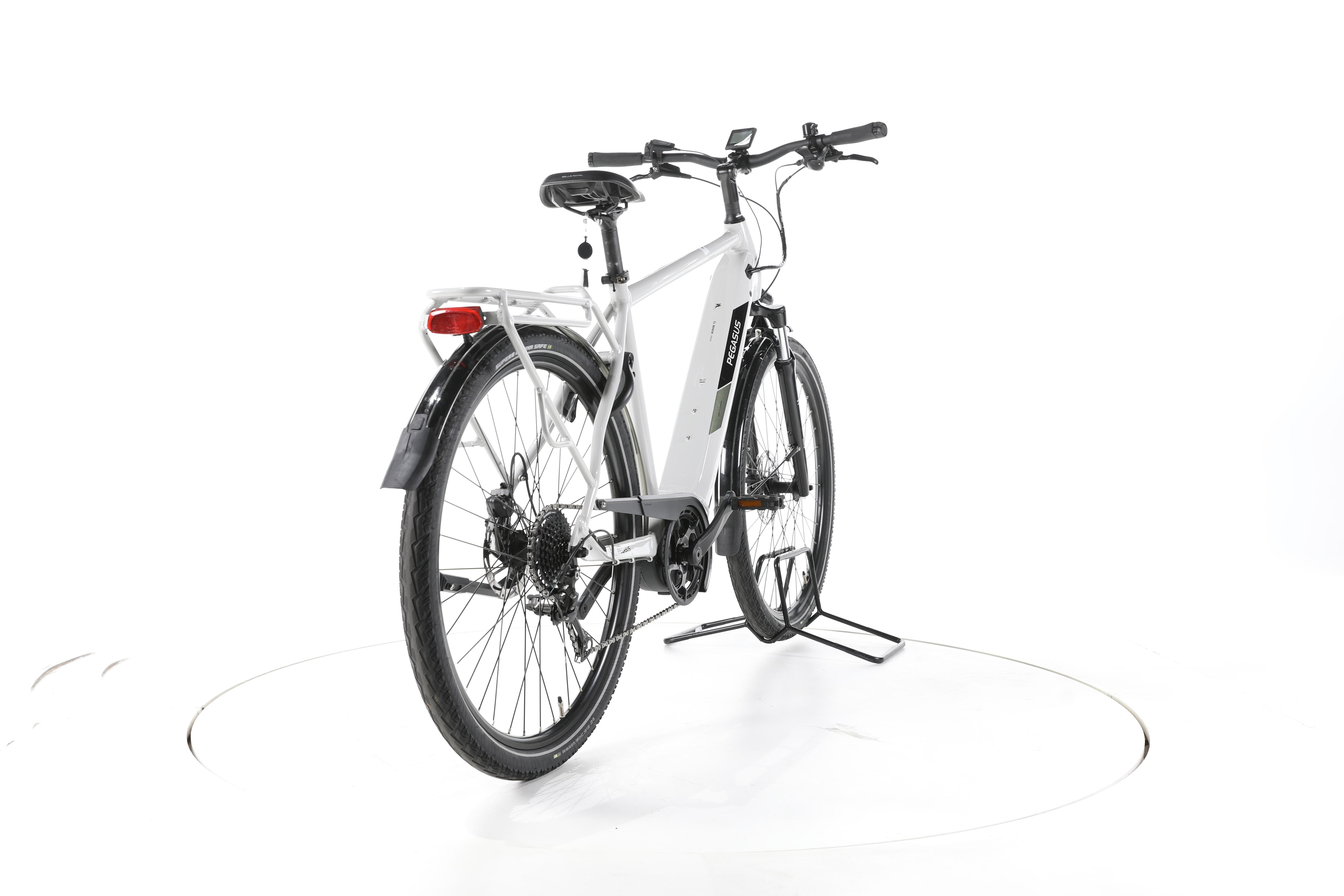 Pegasus Solero Evo 9 Trekking E-Bike - Image 11