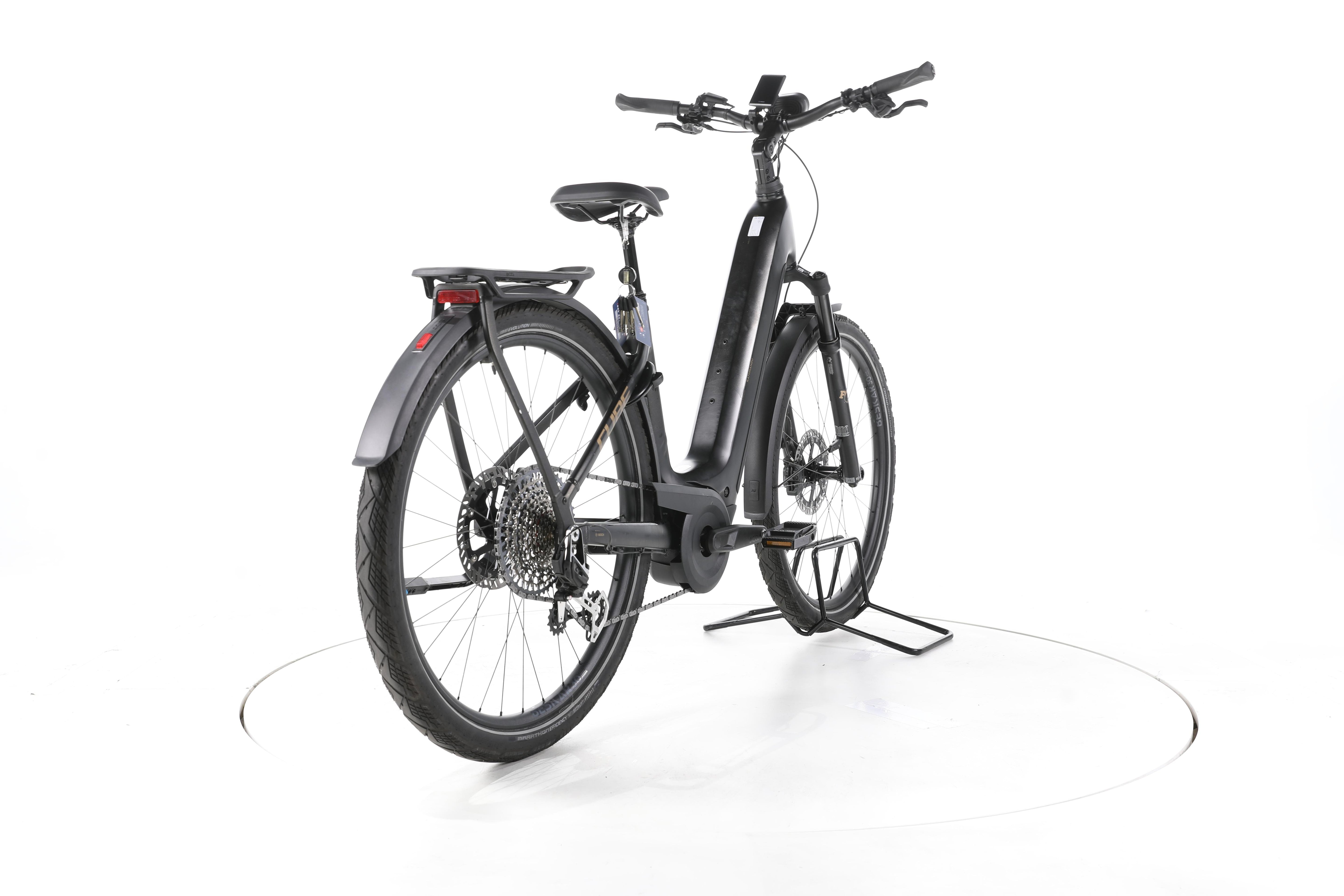 Cube Kathmandu Hybrid SLT Trekking E-Bike Tiefeinsteiger 2025 - Image 11