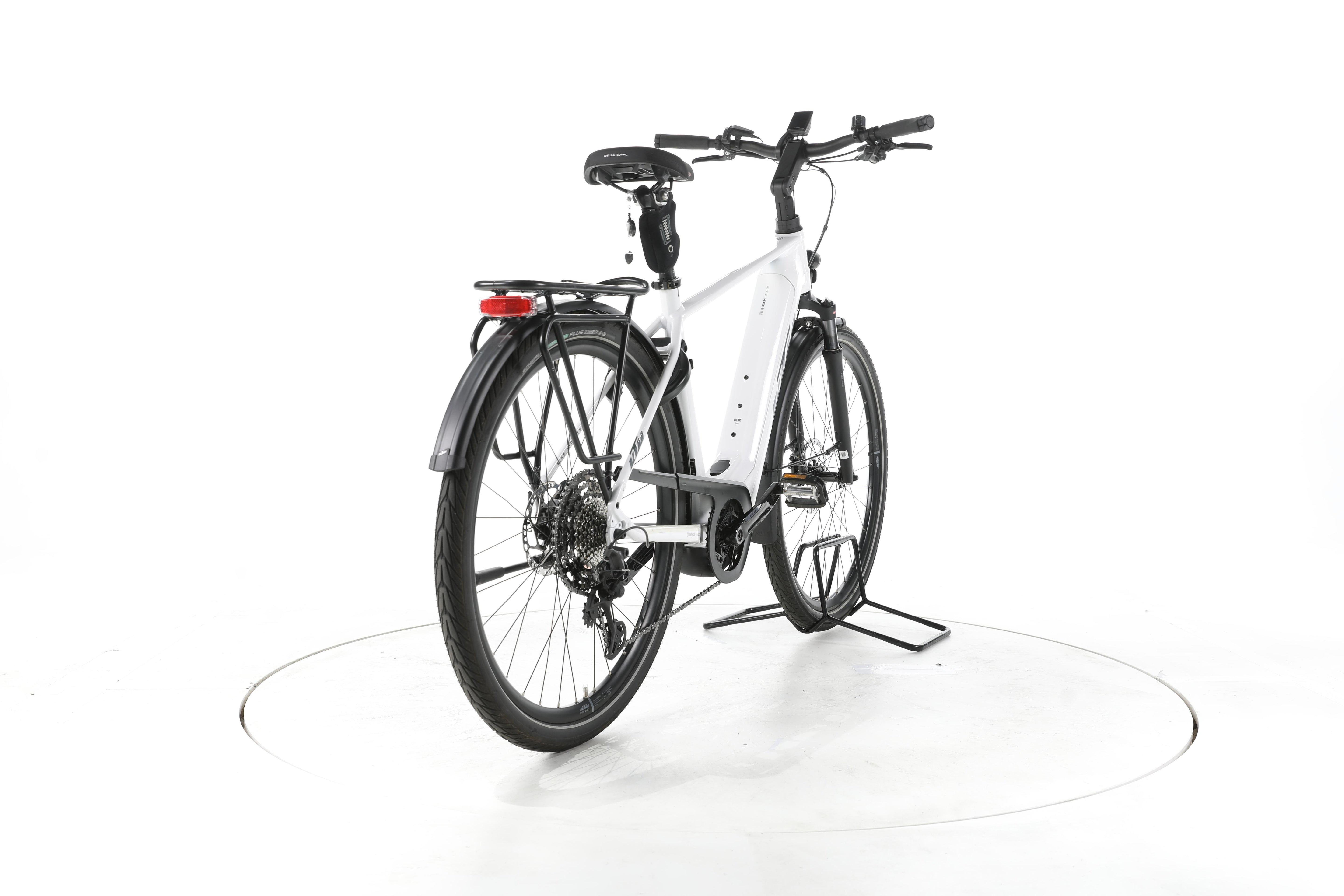 KTM Macina Style 720 Trekking E-Bike - Image 11