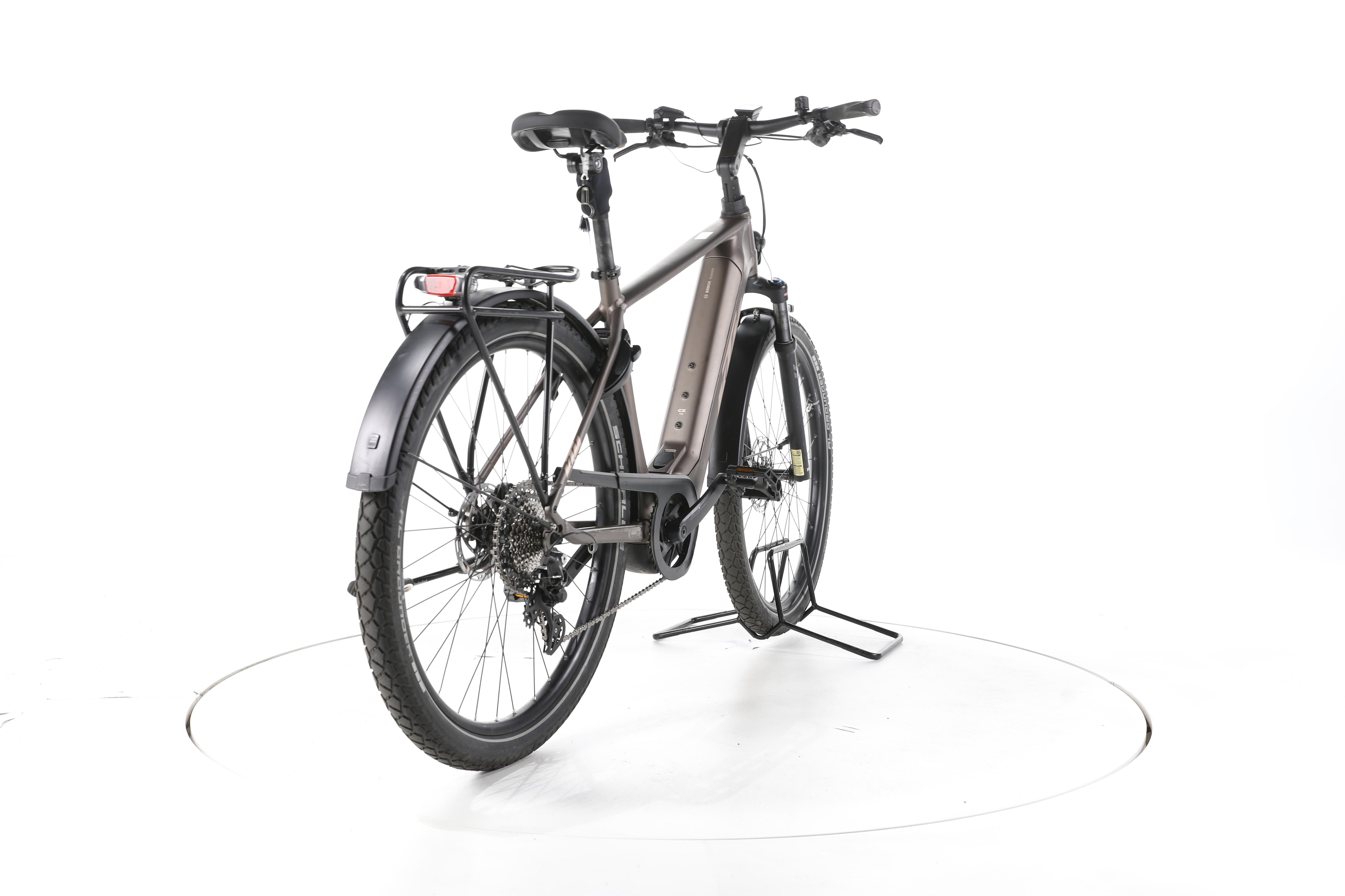 KTM Macina GRAN 710 Trekking E-Bike - Image 11