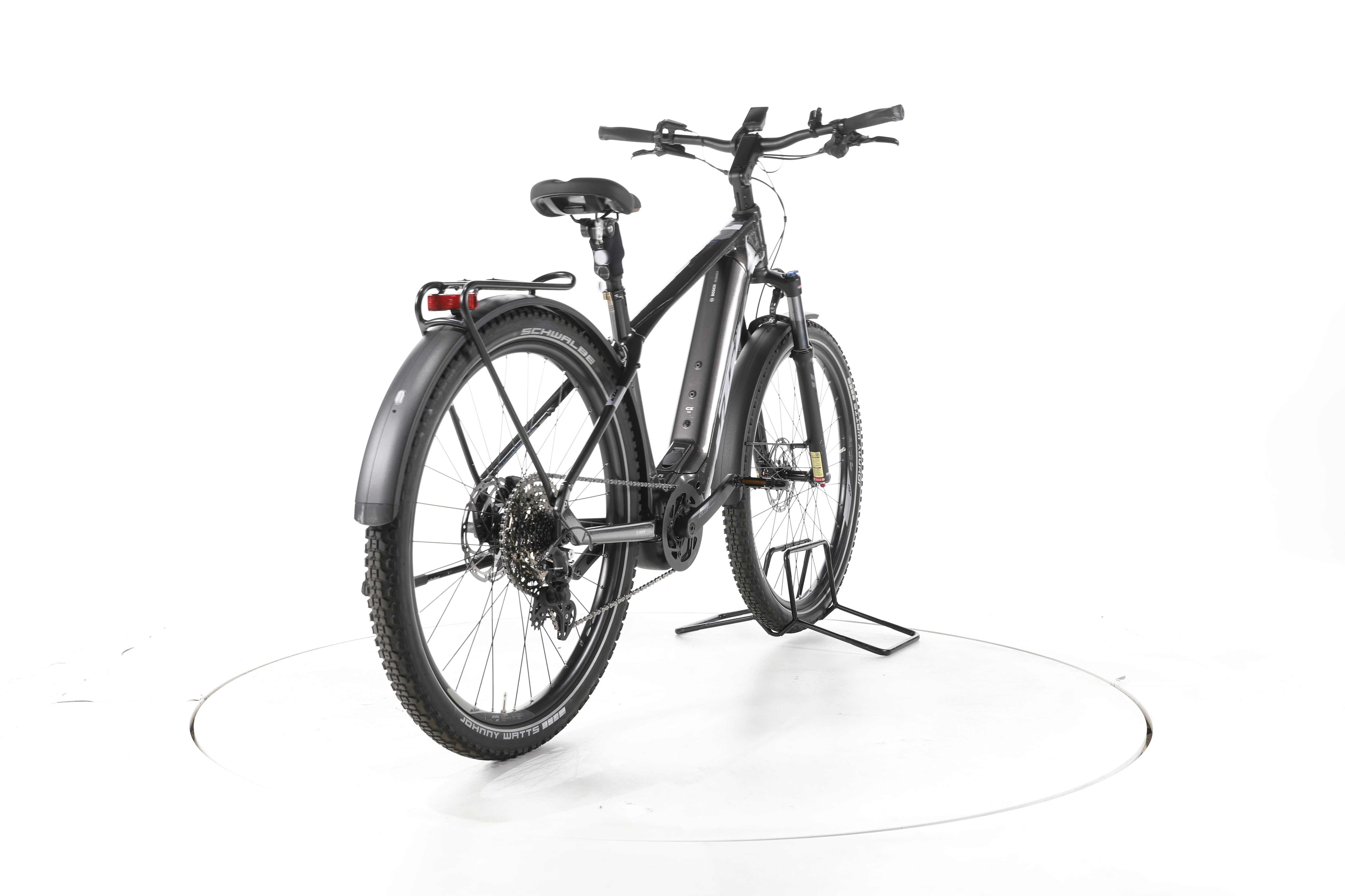 KTM Macina Team LFC Trekking E-Bike - Image 11