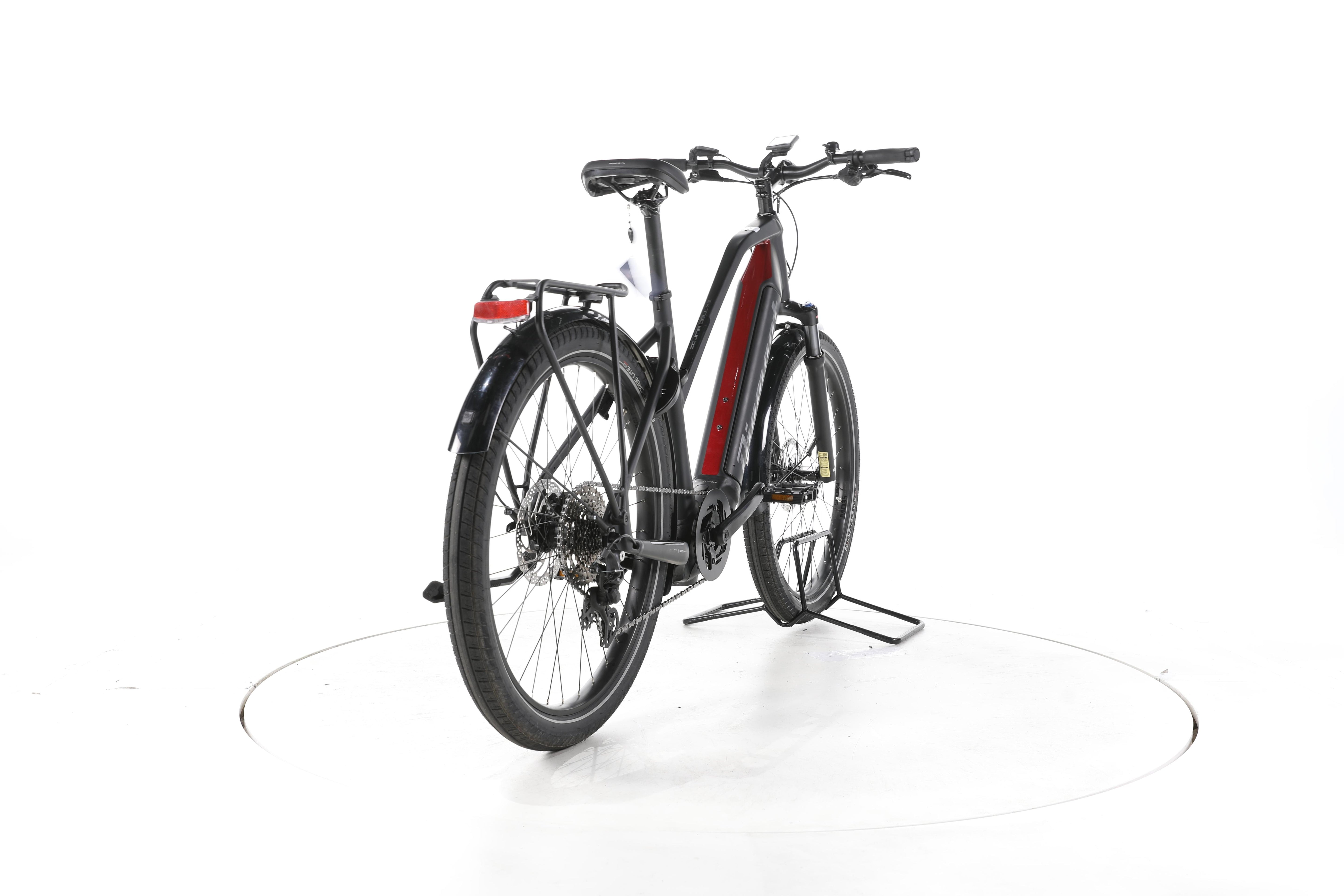 Diamant Zouma Deluxe Smart Trekking E-Bike - Image 11