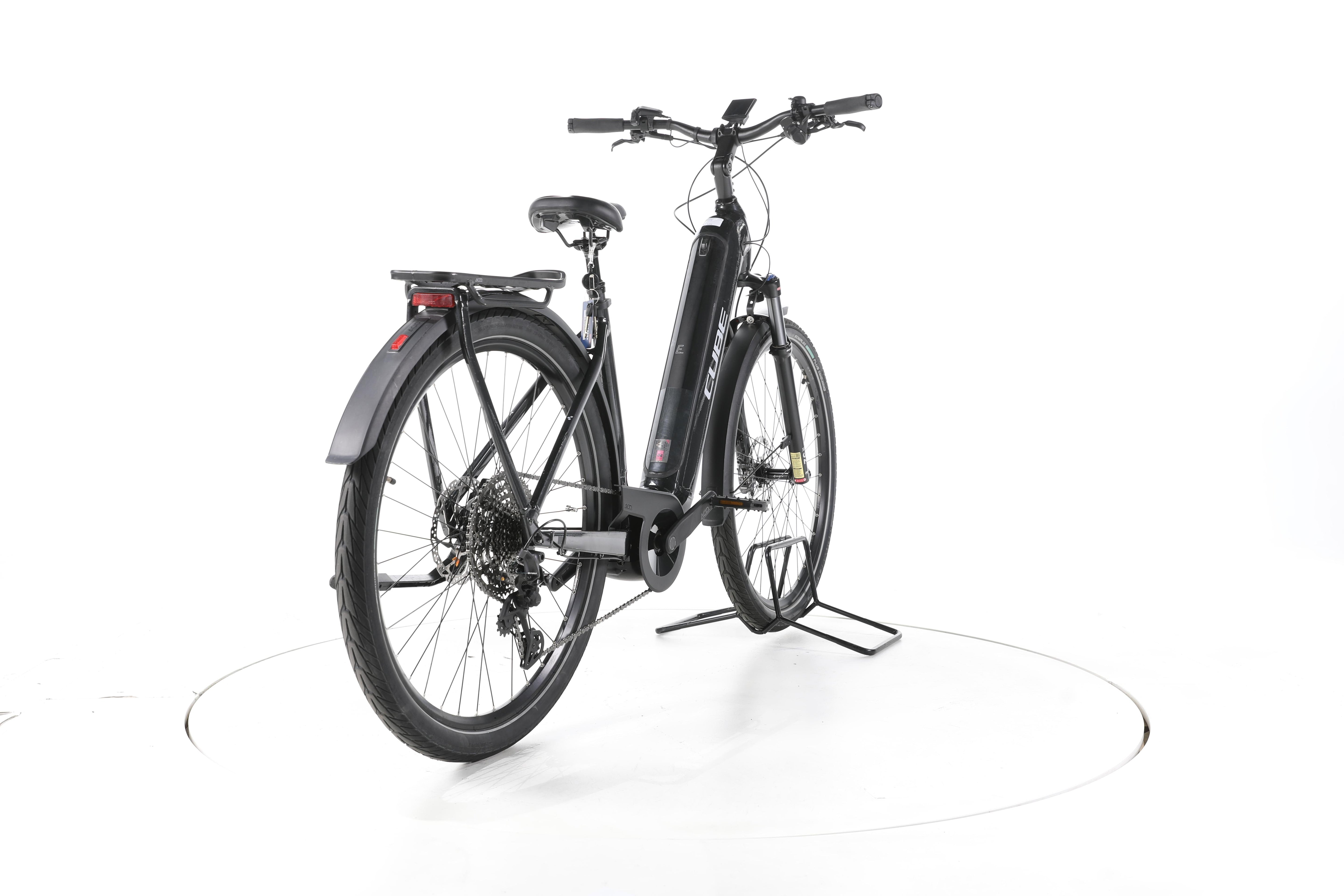 Cube Kathmandu Hybrid EXC Trekking E-Bike Tiefeinsteiger 2024 - Image 11