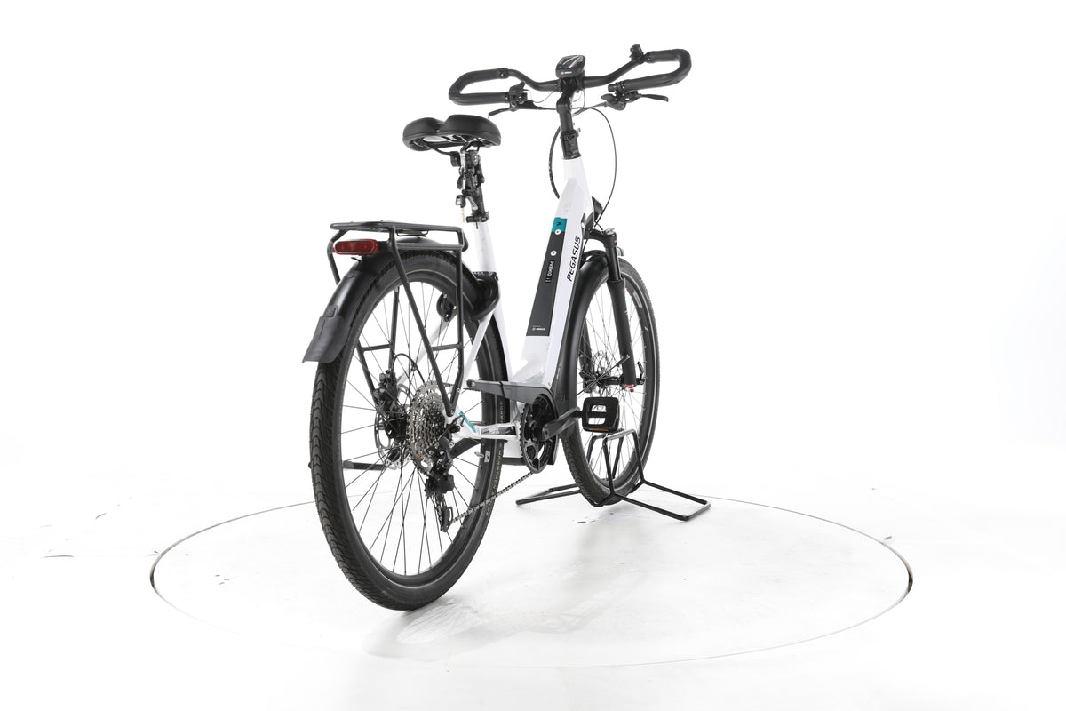 Pegasus Premio Evo Comfort Trekking E-Bike Tiefeinsteiger - Image 11