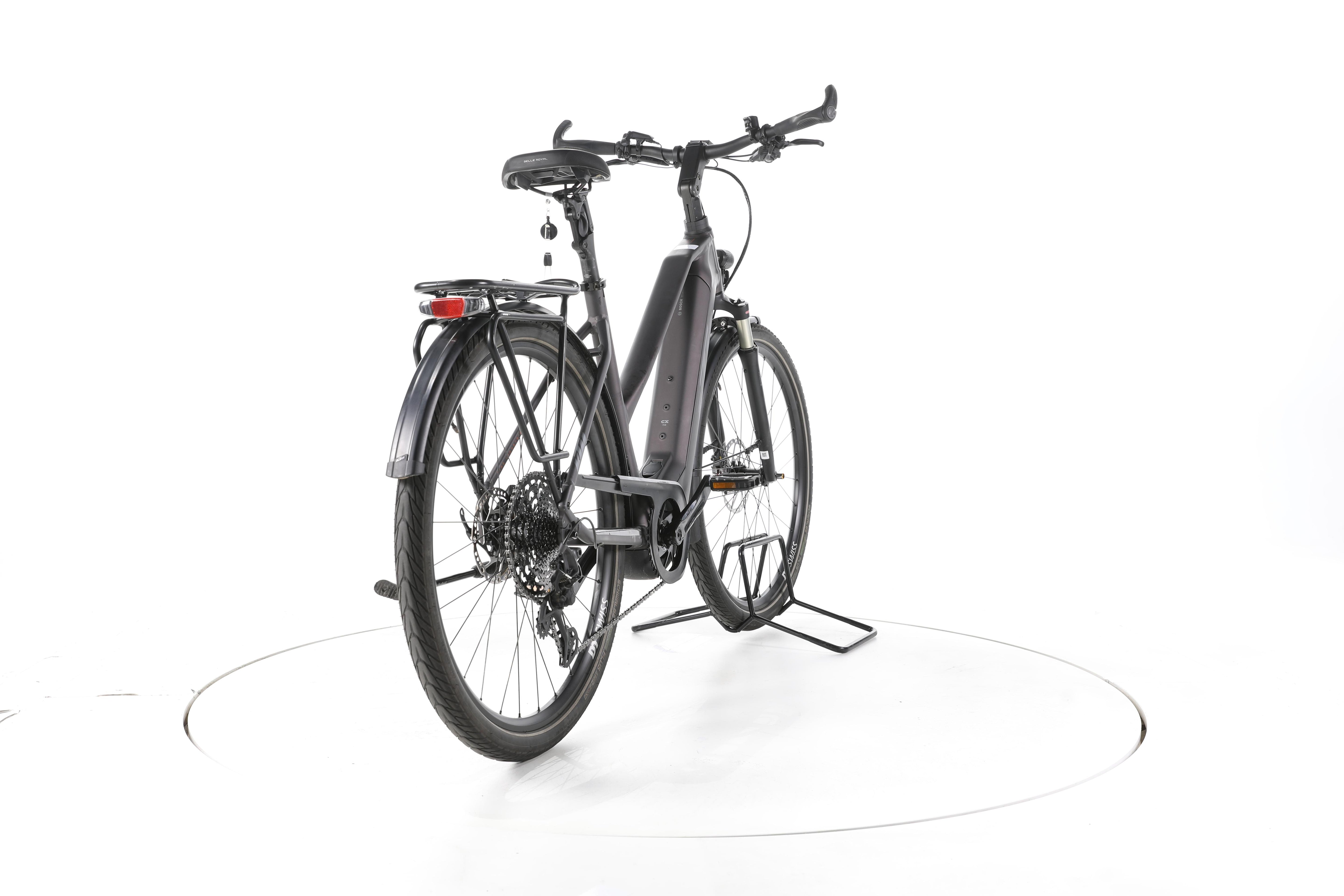 KTM Macina Style 710 Trekking E-Bike - Image 11