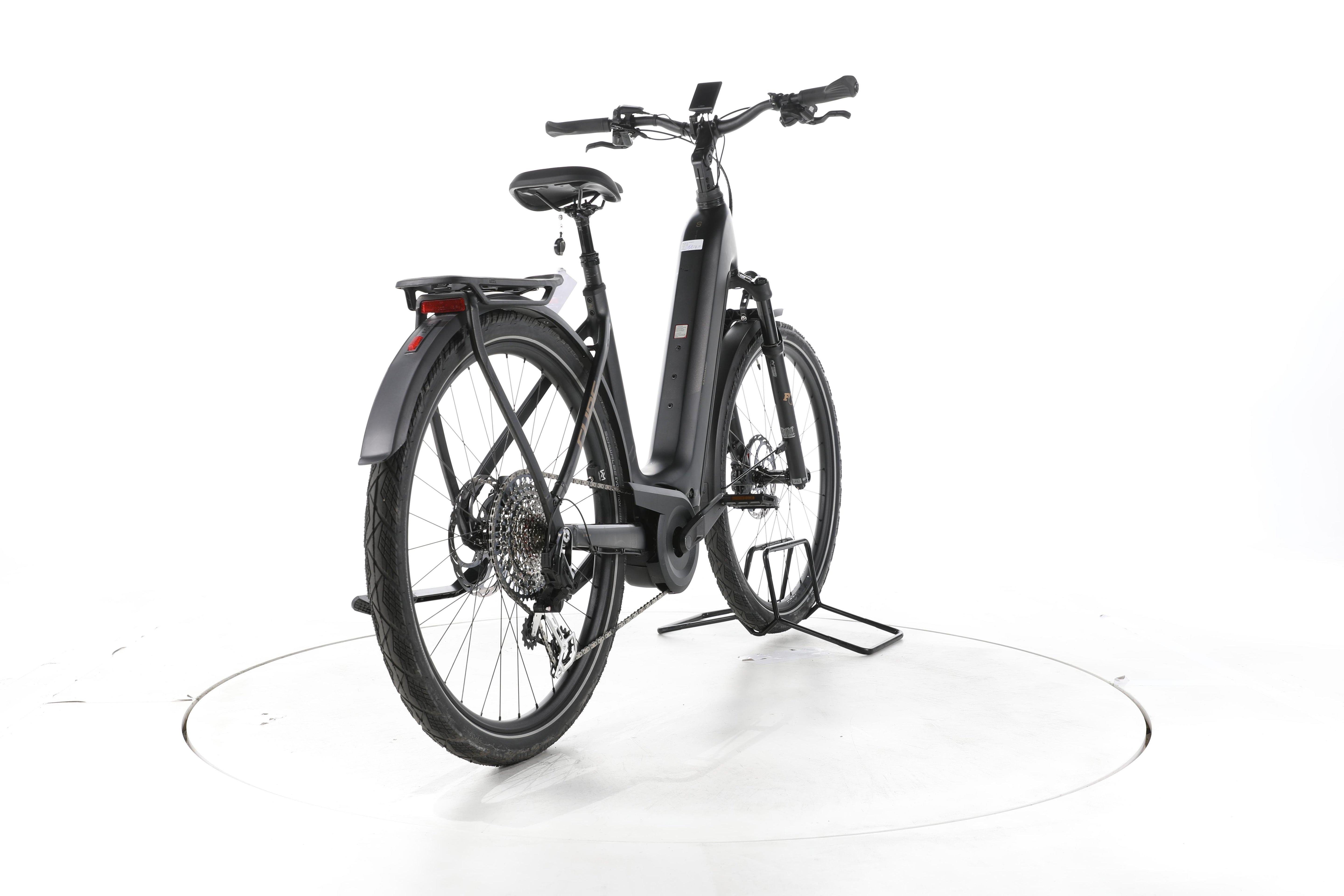 Cube Kathmandu Hybrid SLT Trekking E-Bike Tiefeinsteiger 2025 - Image 11