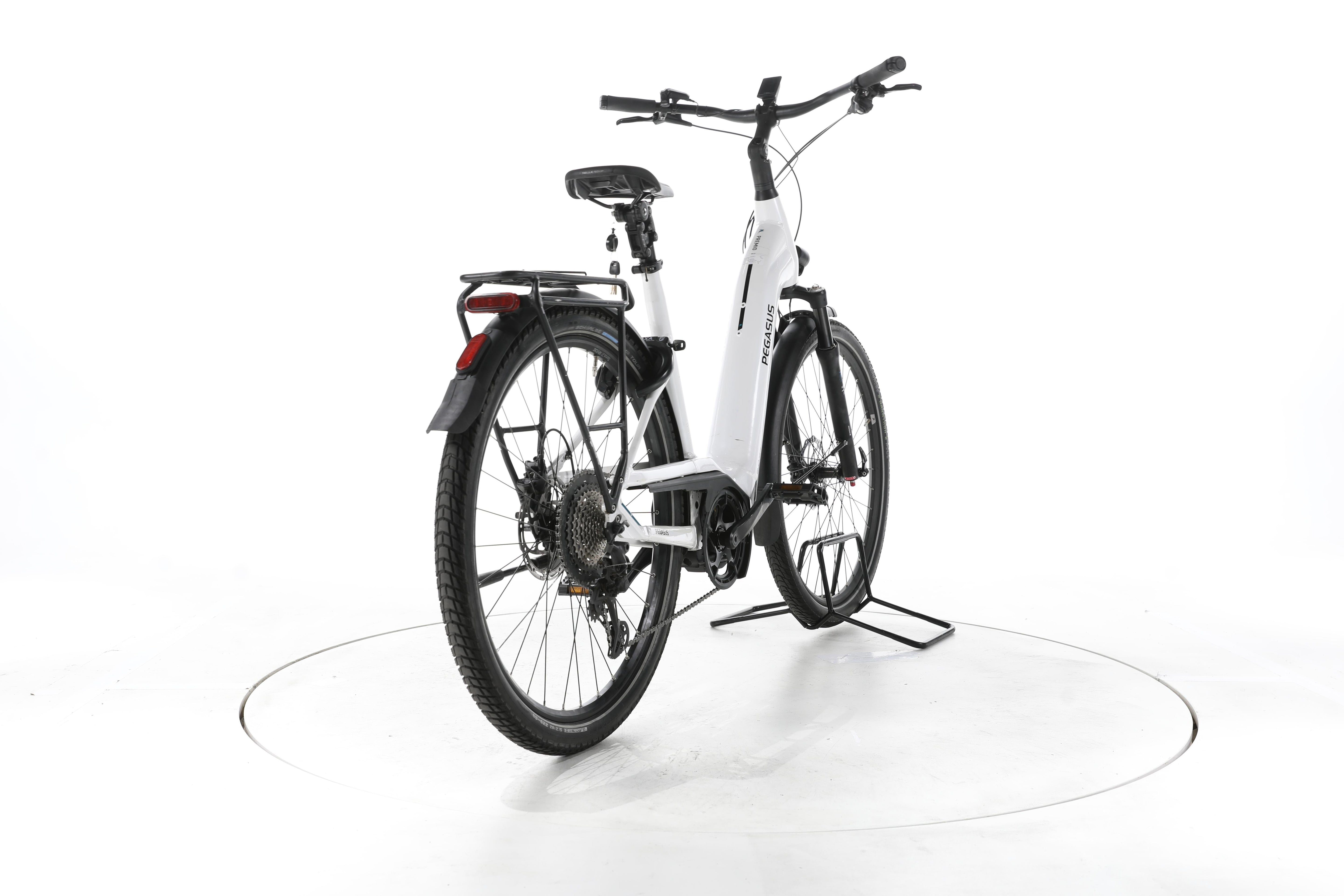 Pegasus Premio EVO 11 Trekking E-Bike Tiefeinsteiger - Image 11