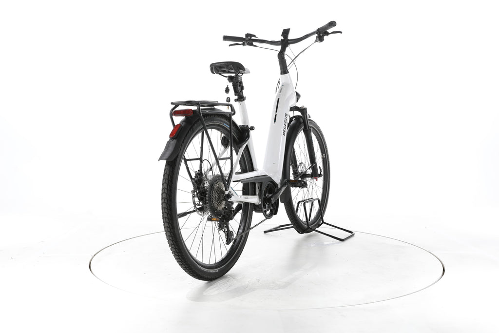 Pegasus Premio EVO 11 Trekking E-Bike Tiefeinsteiger - Image 11