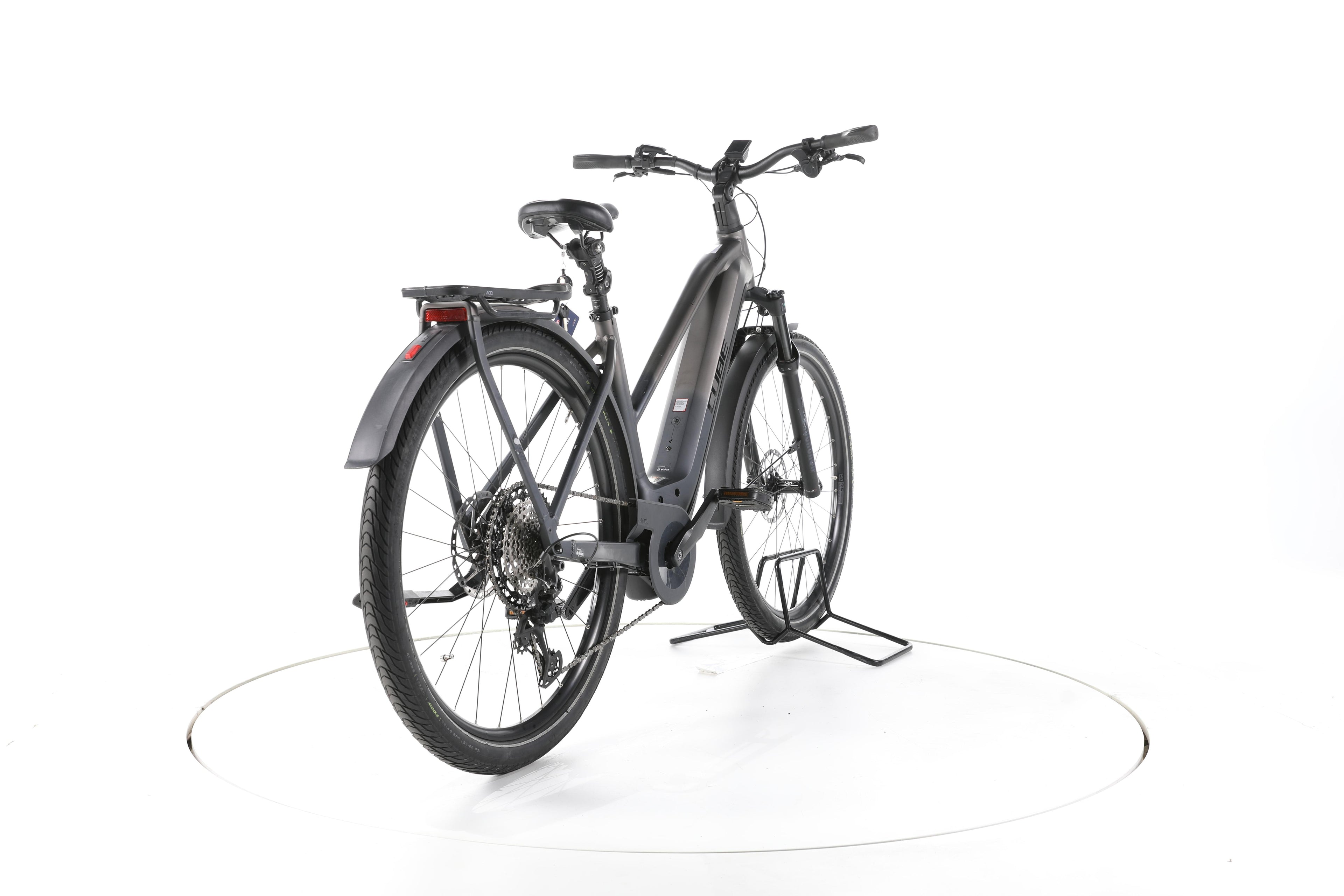 Cube Kathmandu Hybrid SLT Trekking E-Bike - Image 11