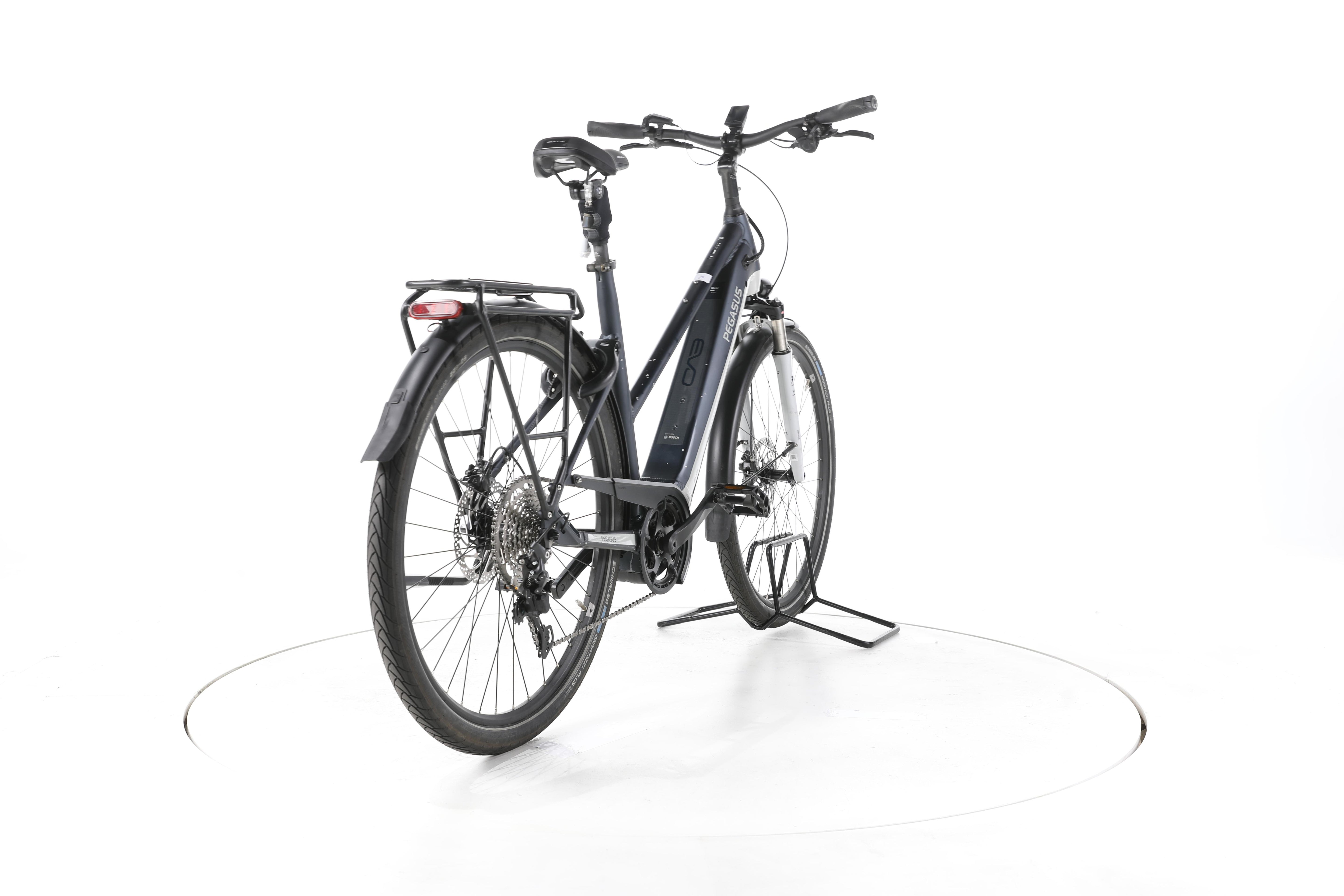 Pegasus Premio Evo 10 Lite Trekking E-Bike - Image 11