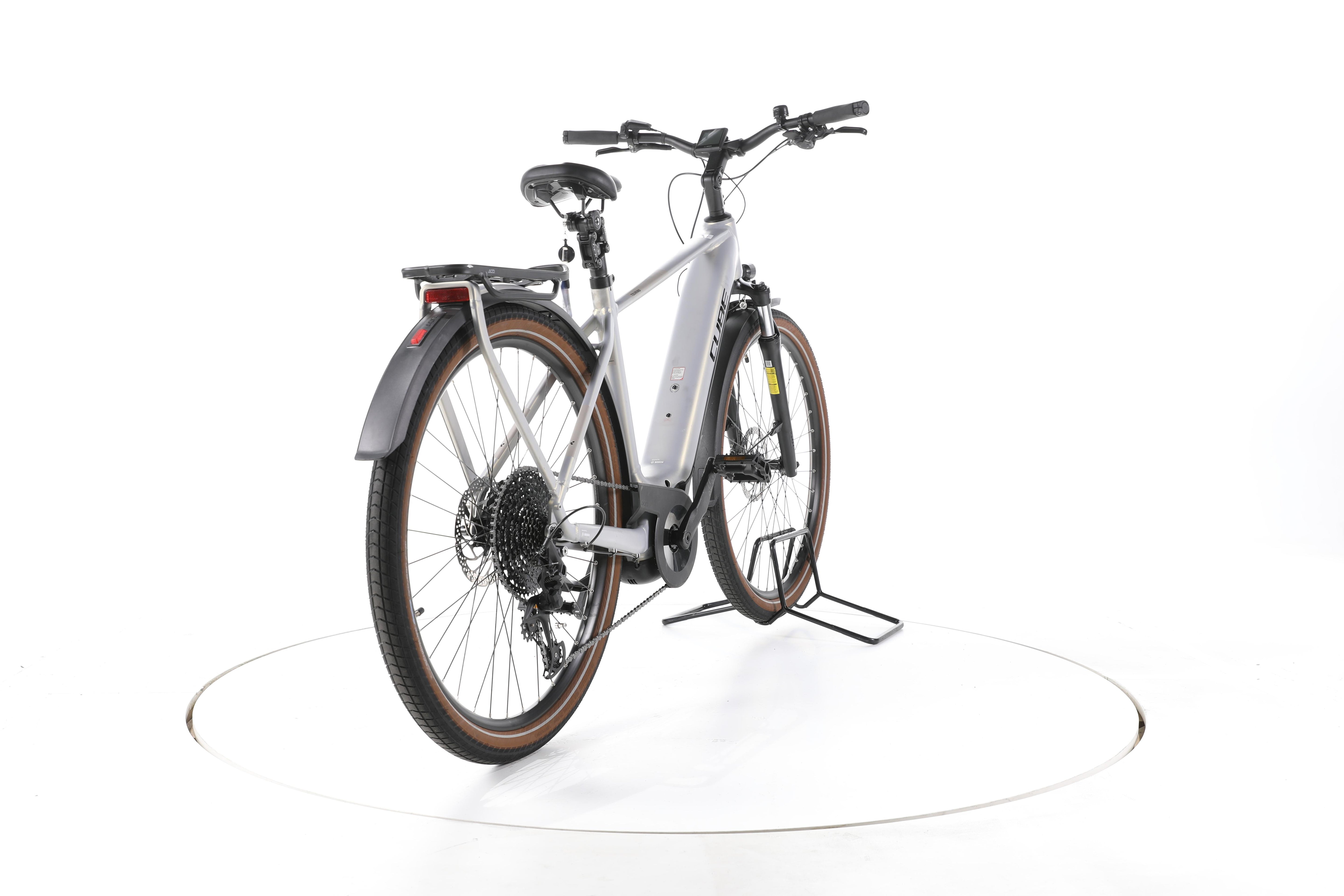Cube Touring Hybrid Pro Trekking E-Bike - Image 11